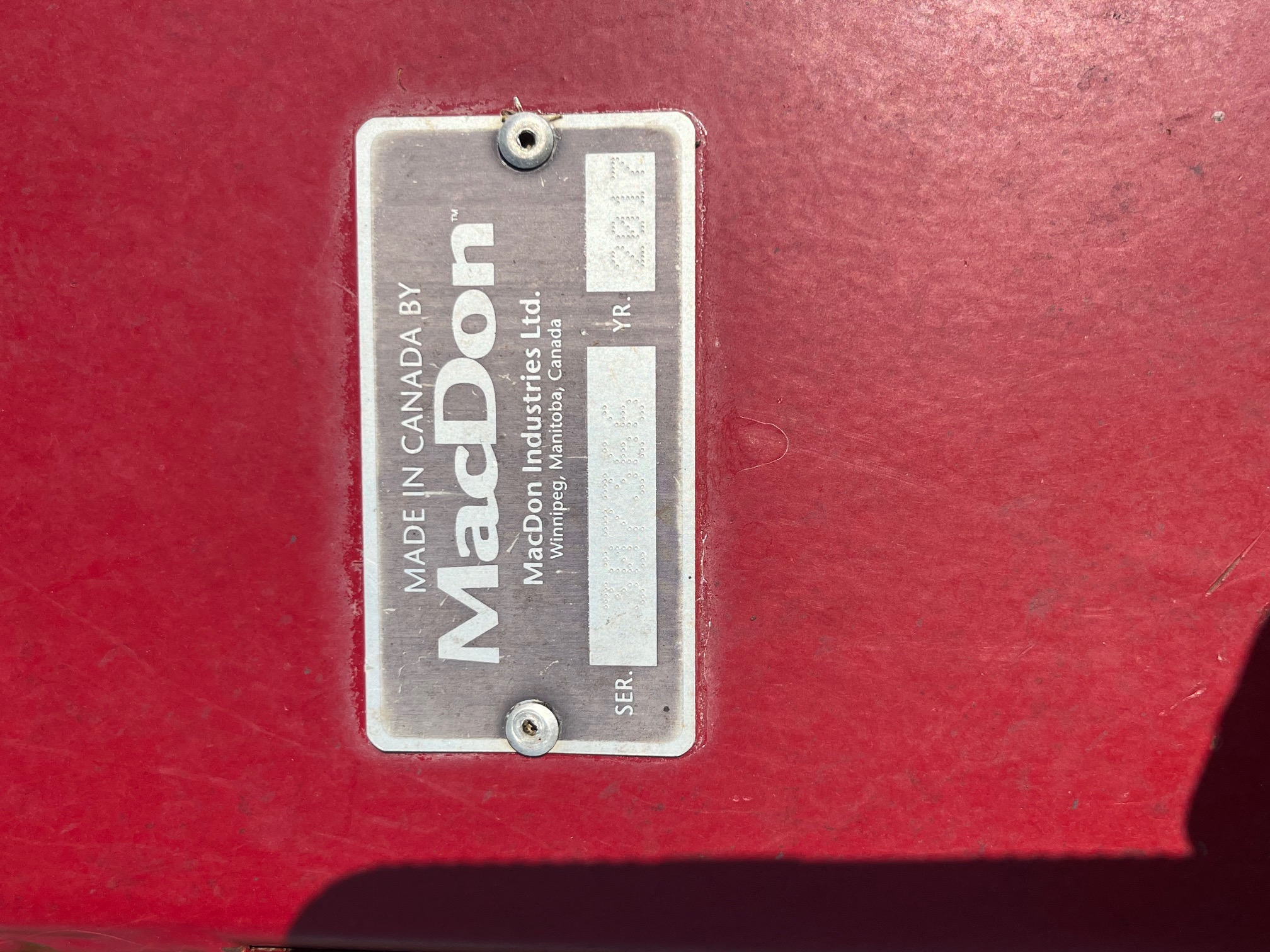 2017 MacDon R116PT Mower Conditioner/Disc