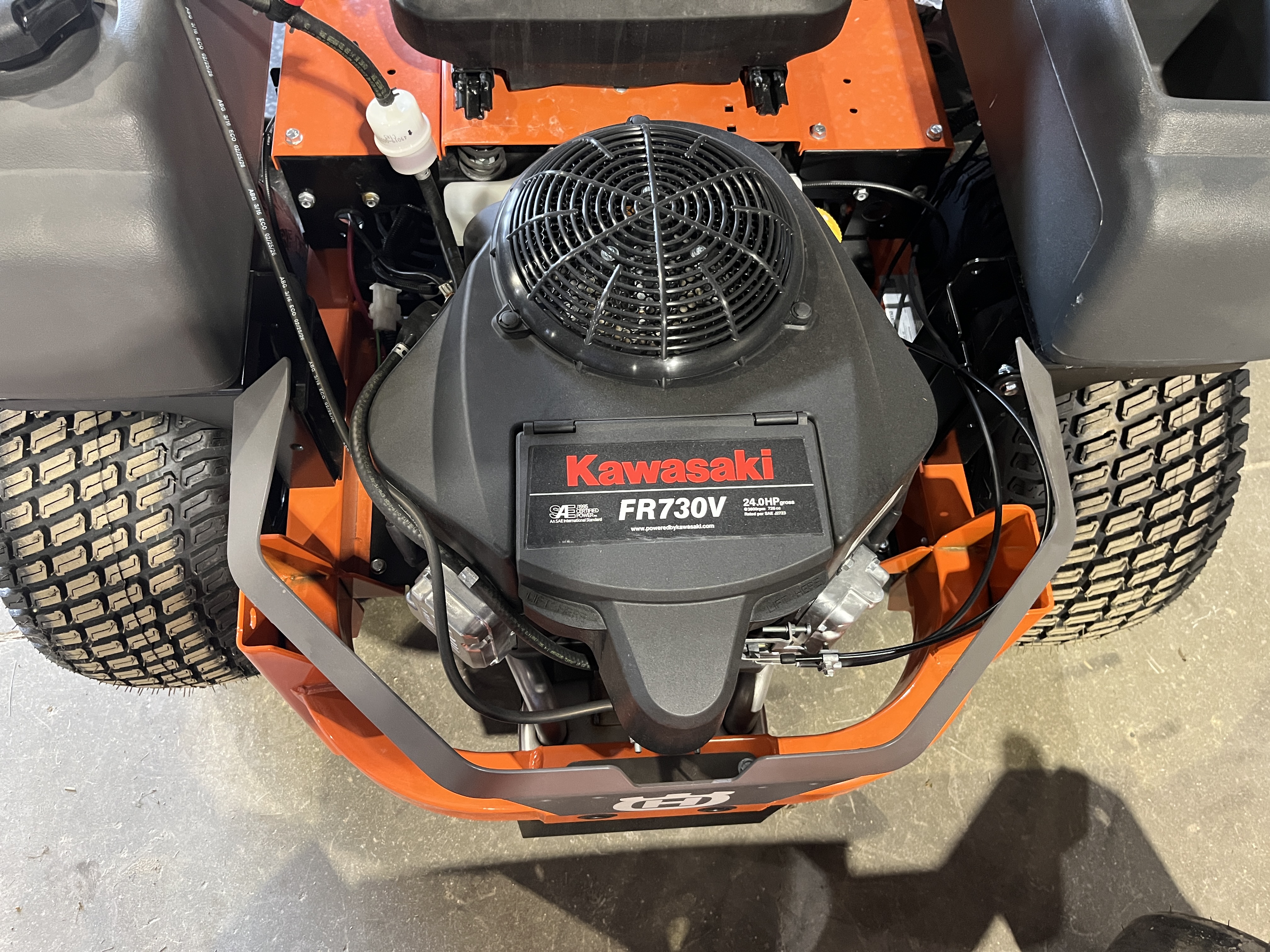 2026 Husqvarna MZ61 Mower/Zero Turn