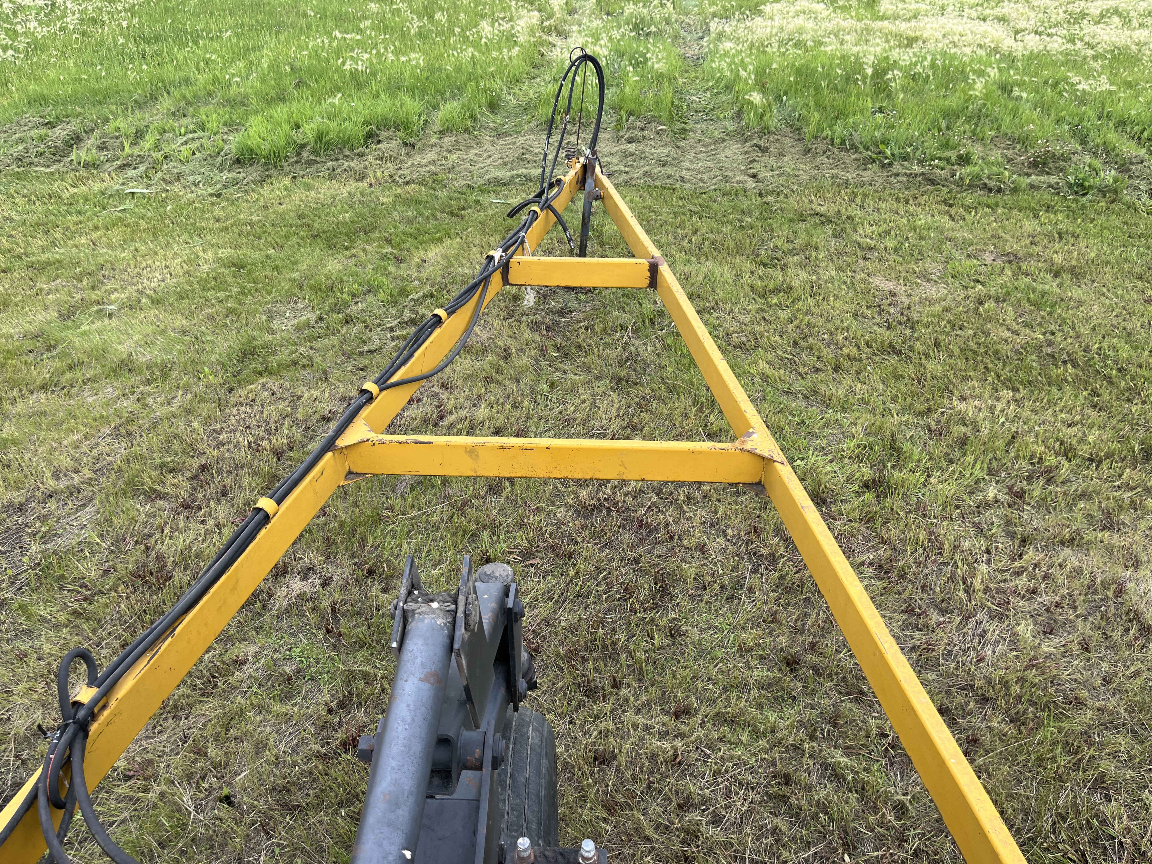 1990 Ezee-On 7400 Field Cultivator