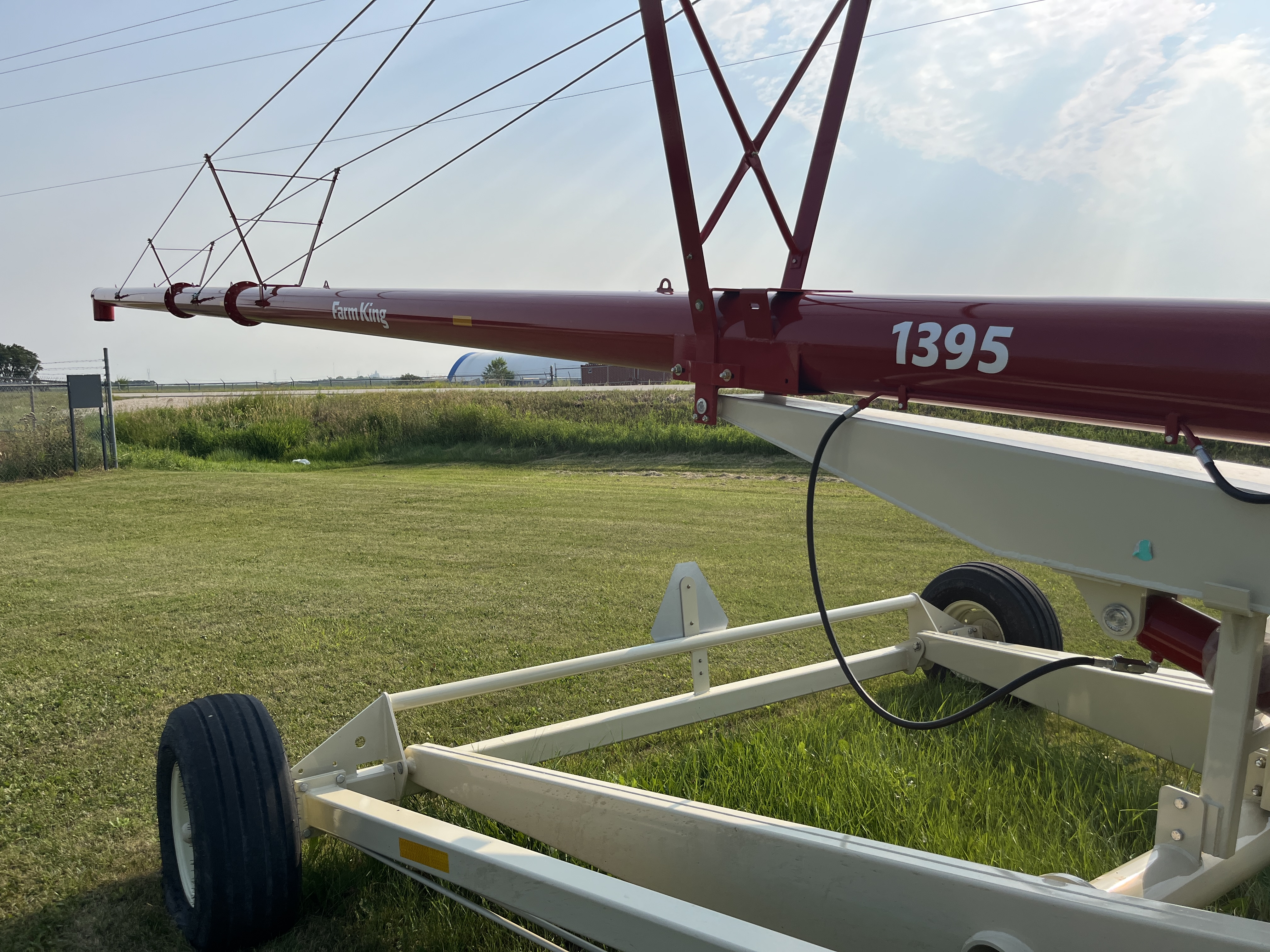 2025 Farm King Y1395TMMR1 Grain Auger