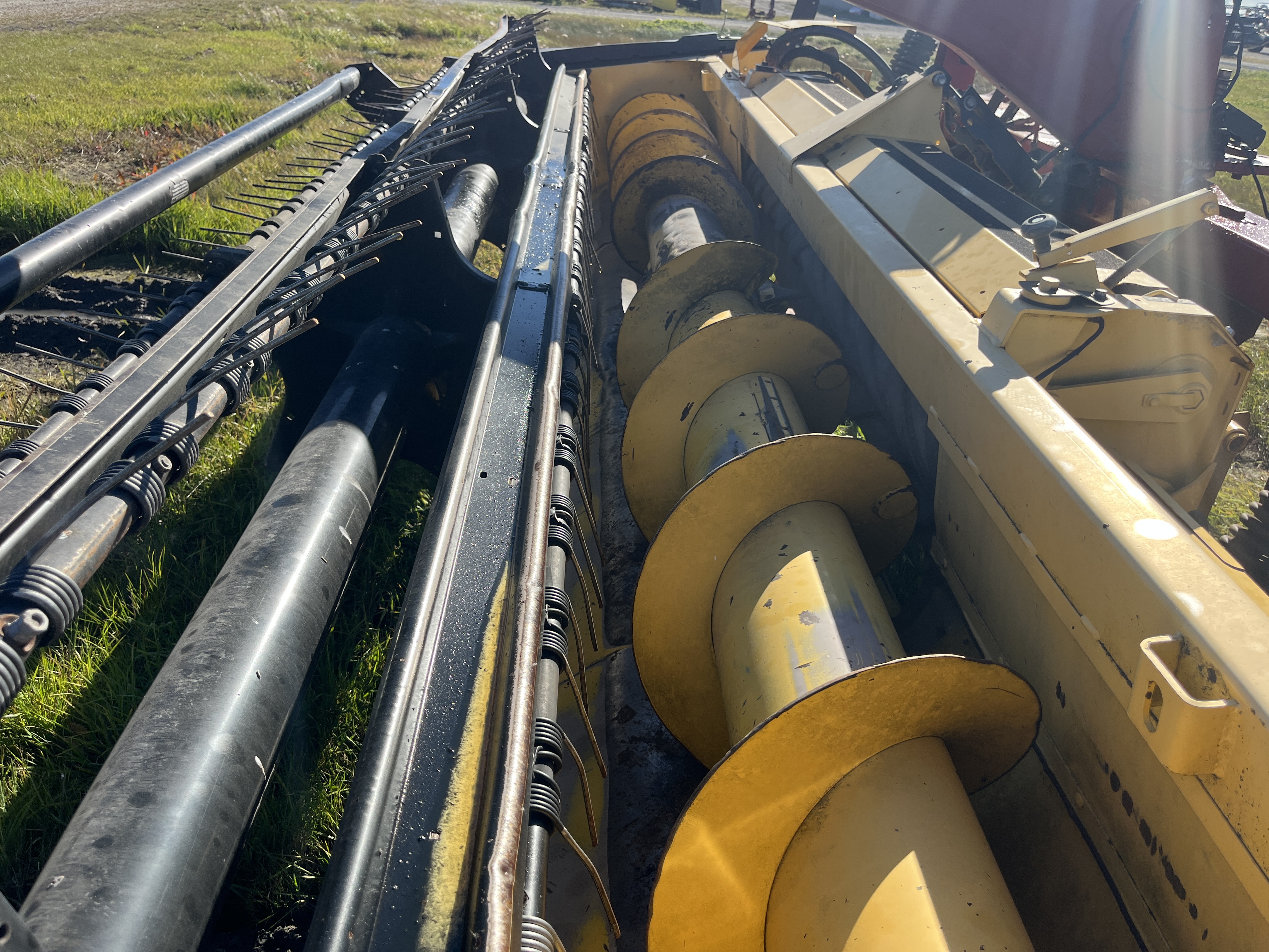 2009 New Holland H7150 Mower Conditioner