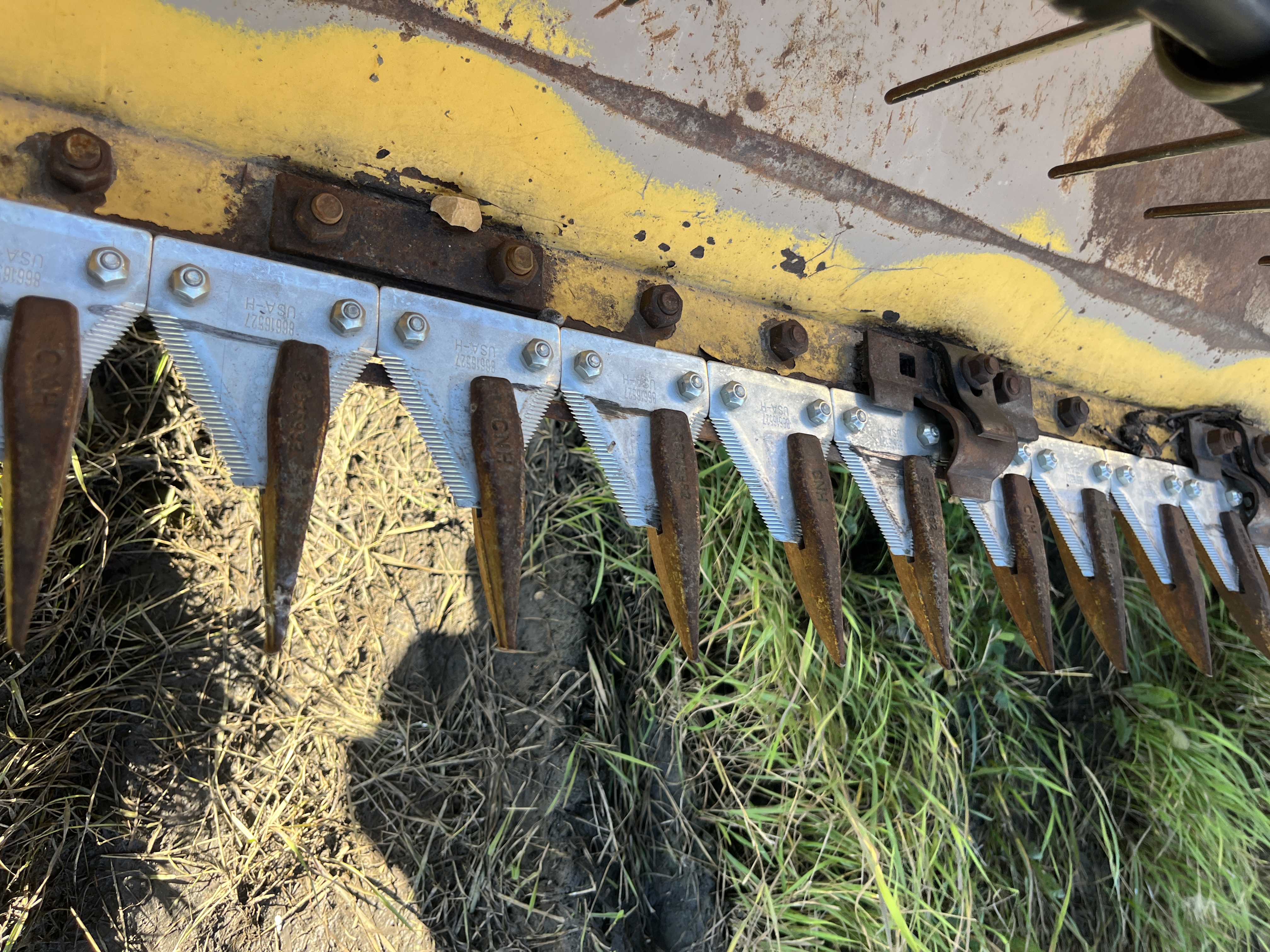 2009 New Holland H7150 Mower Conditioner