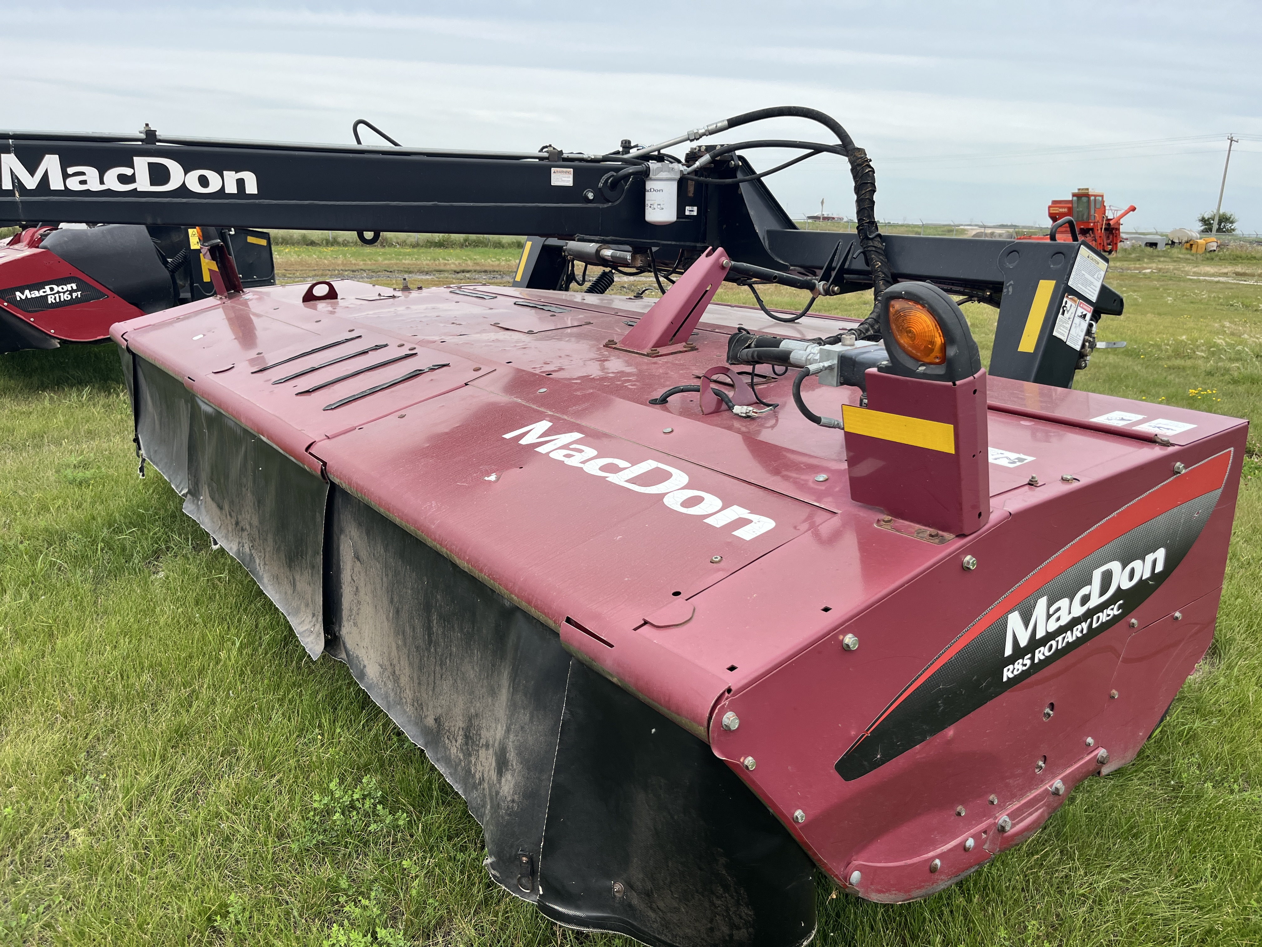 2012 MacDon R85 Mower Conditioner
