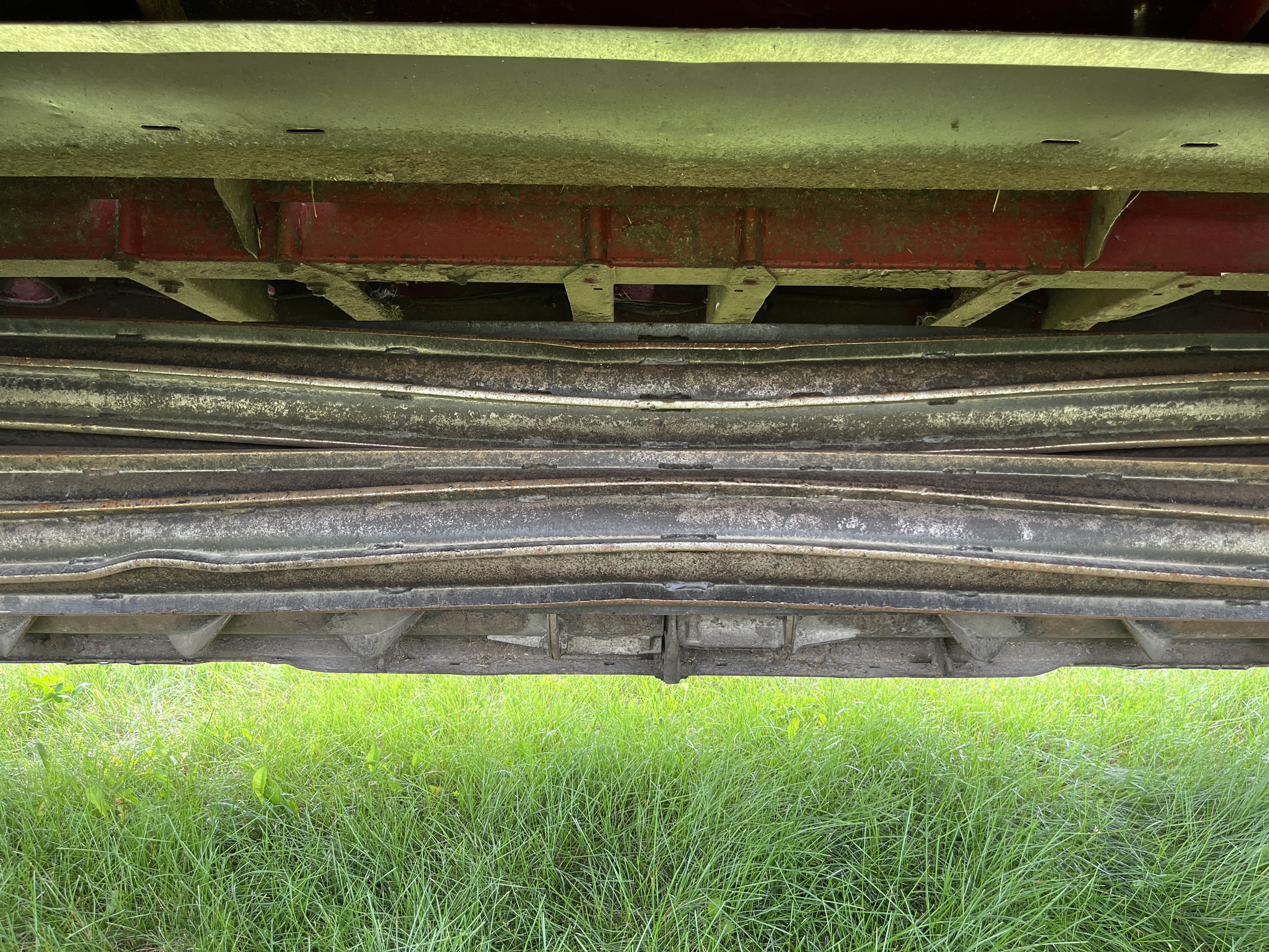 2012 MacDon R85 Mower Conditioner
