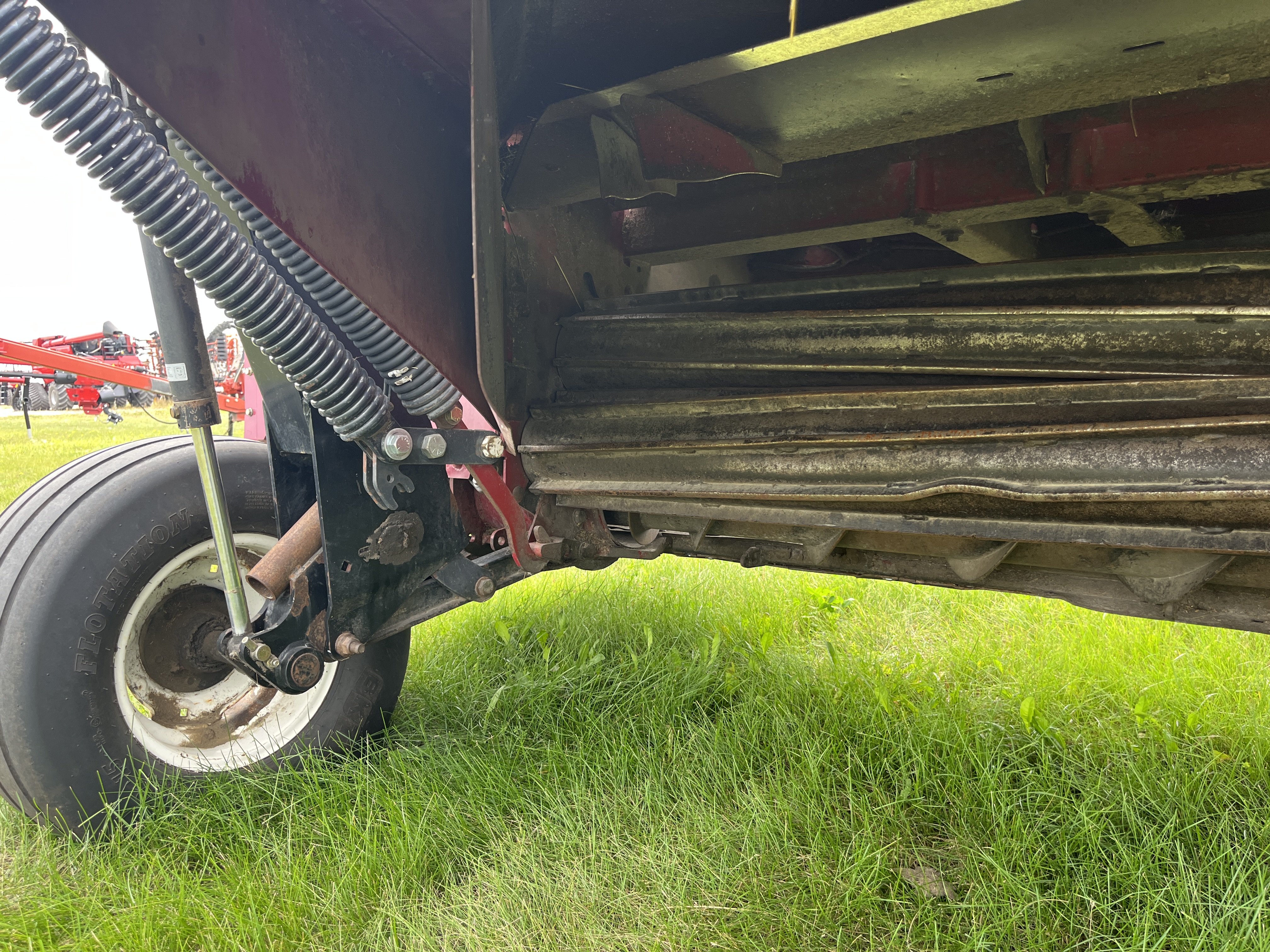 2012 MacDon R85 Mower Conditioner