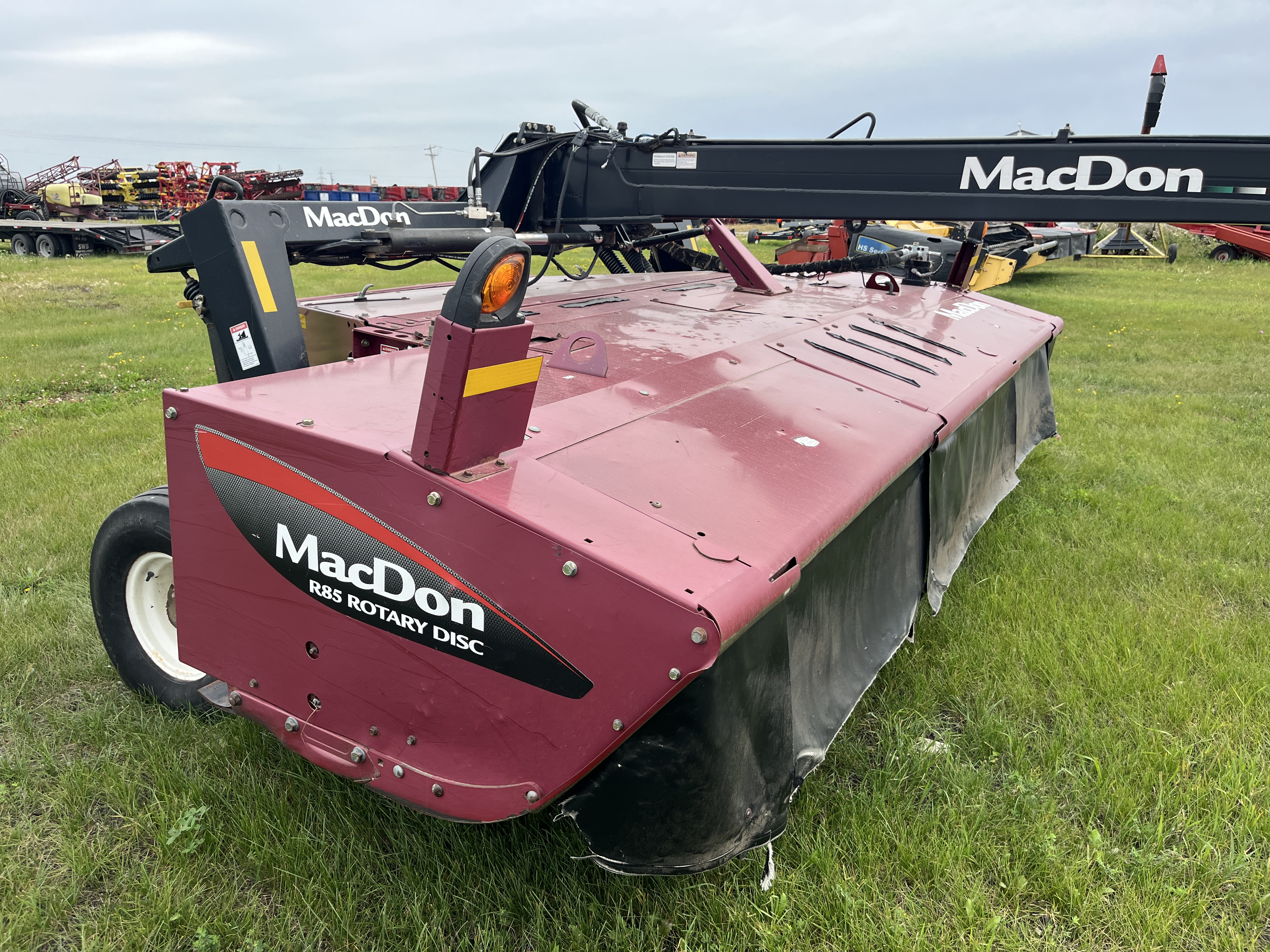 2012 MacDon R85 Mower Conditioner