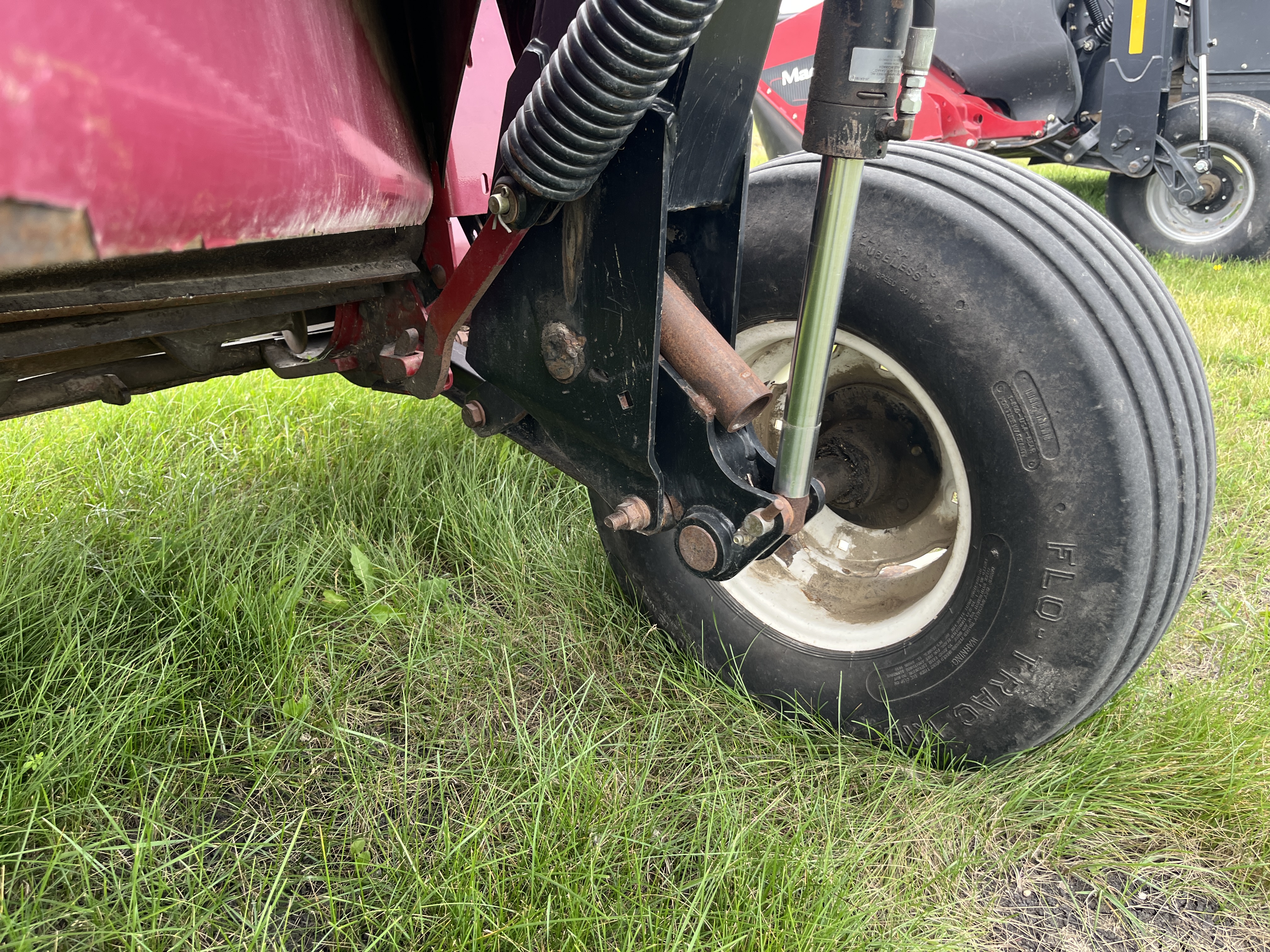 2012 MacDon R85 Mower Conditioner