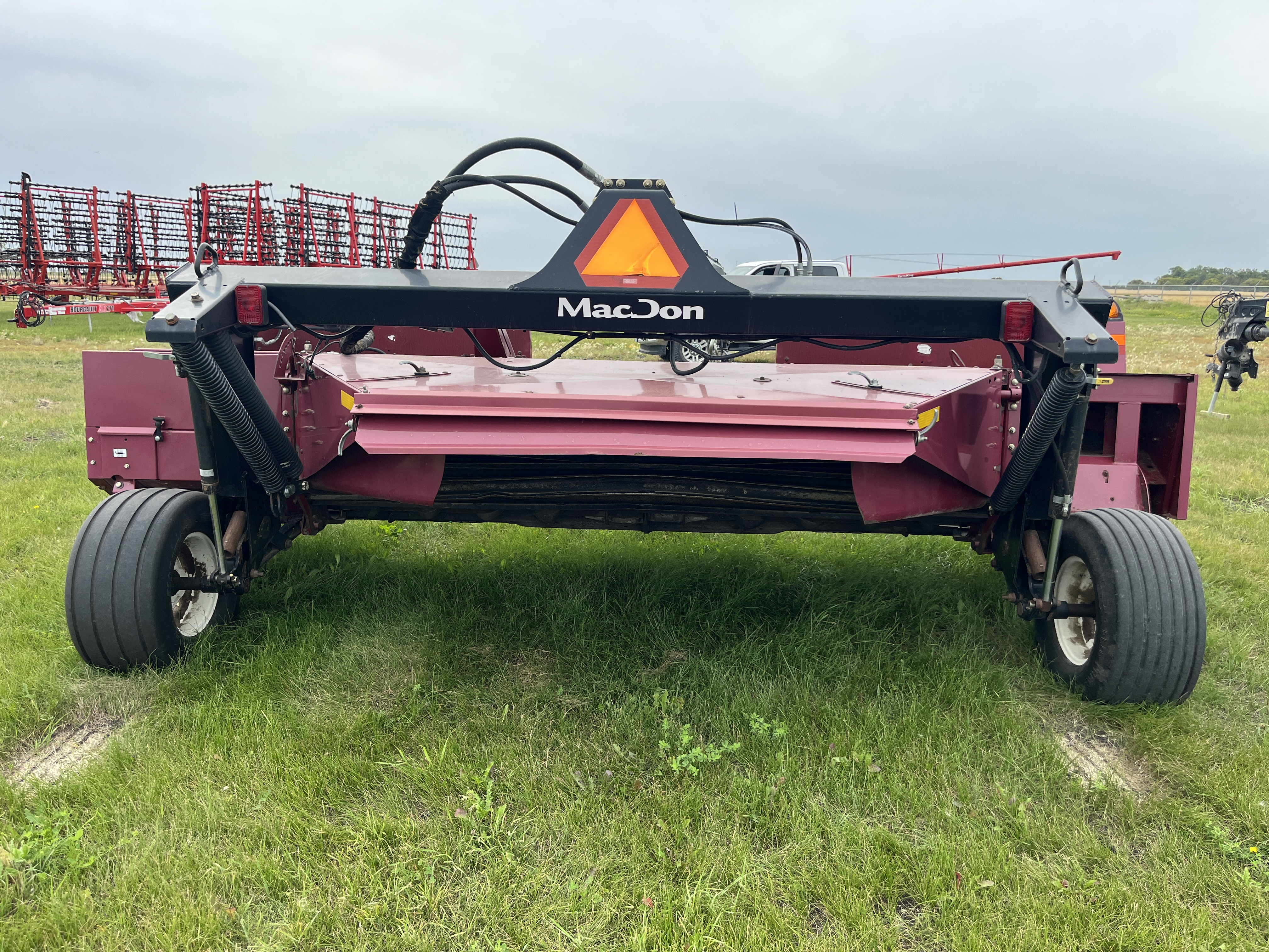 2012 MacDon R85 Mower Conditioner