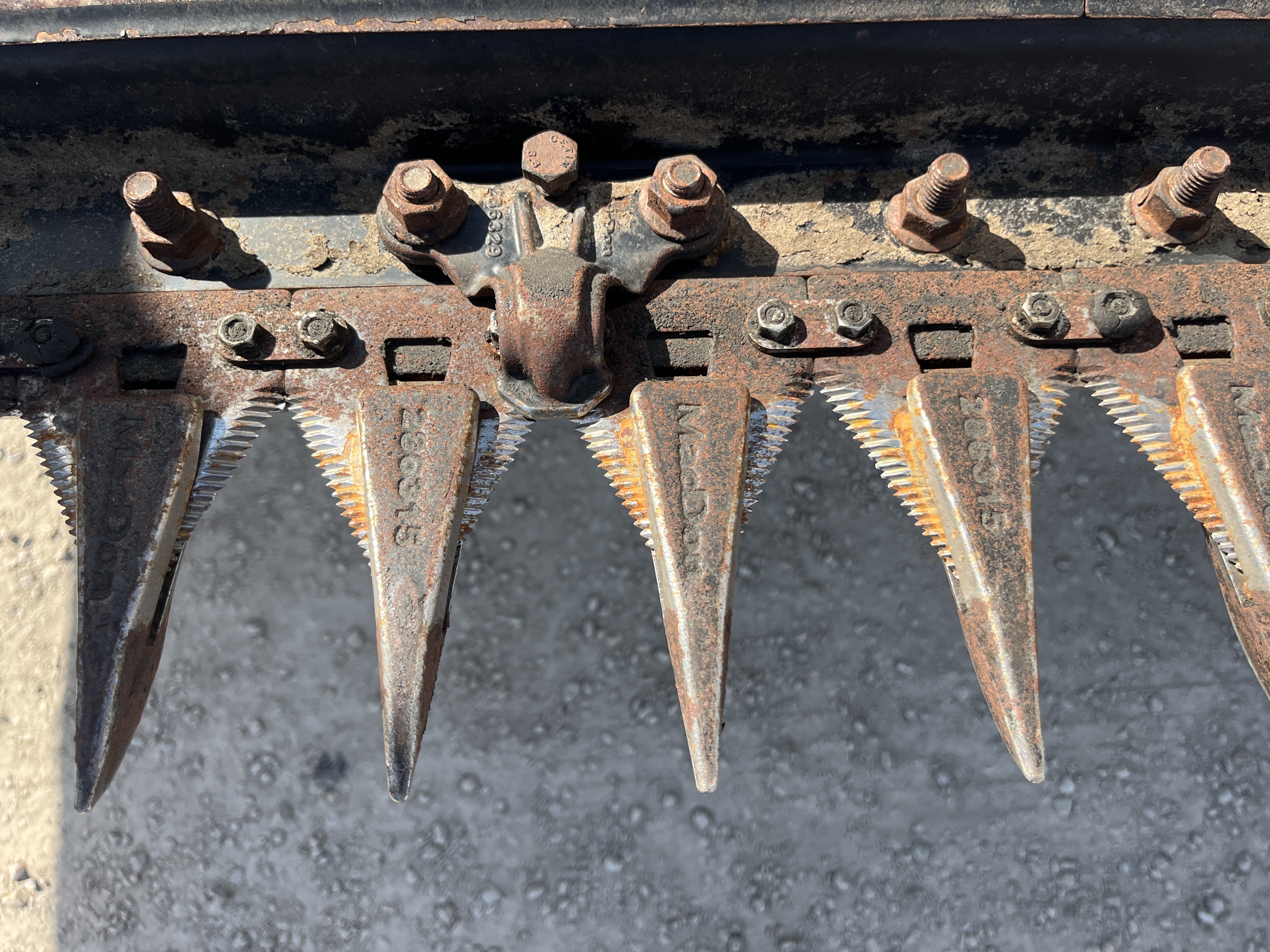 2022 MacDon FD240 Header Combine