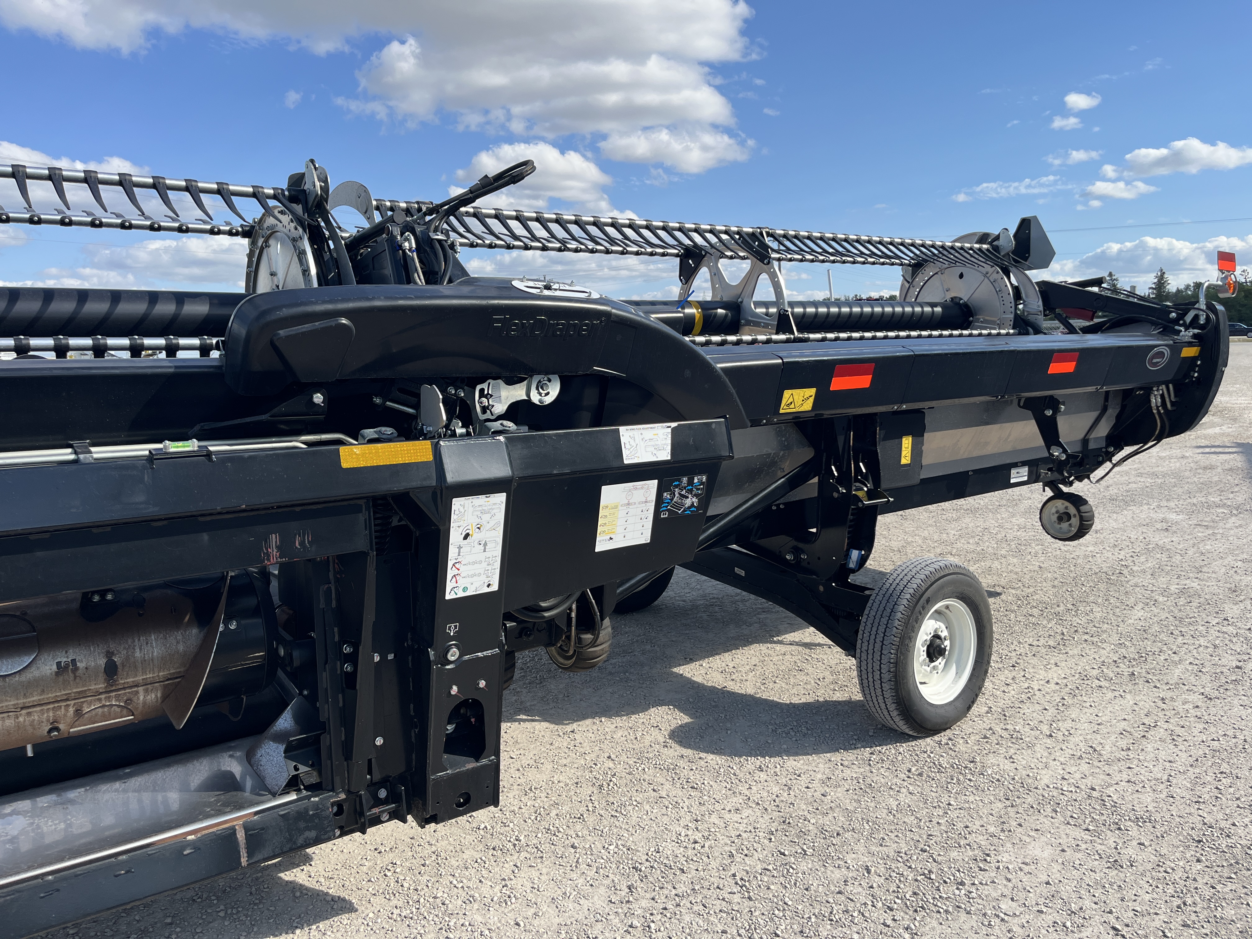 2022 MacDon FD240 Header Combine