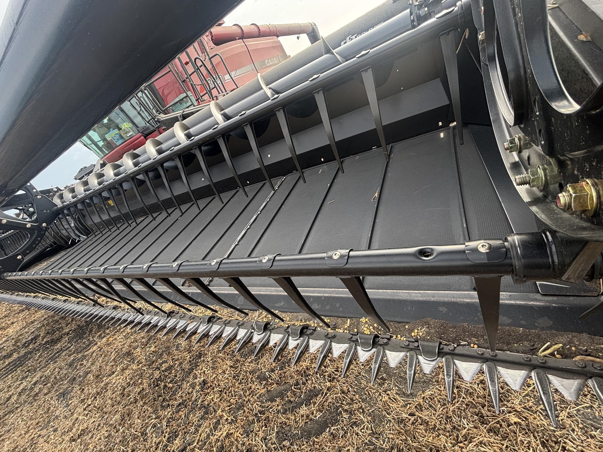 2016 MacDon FD75-40 Header Combine