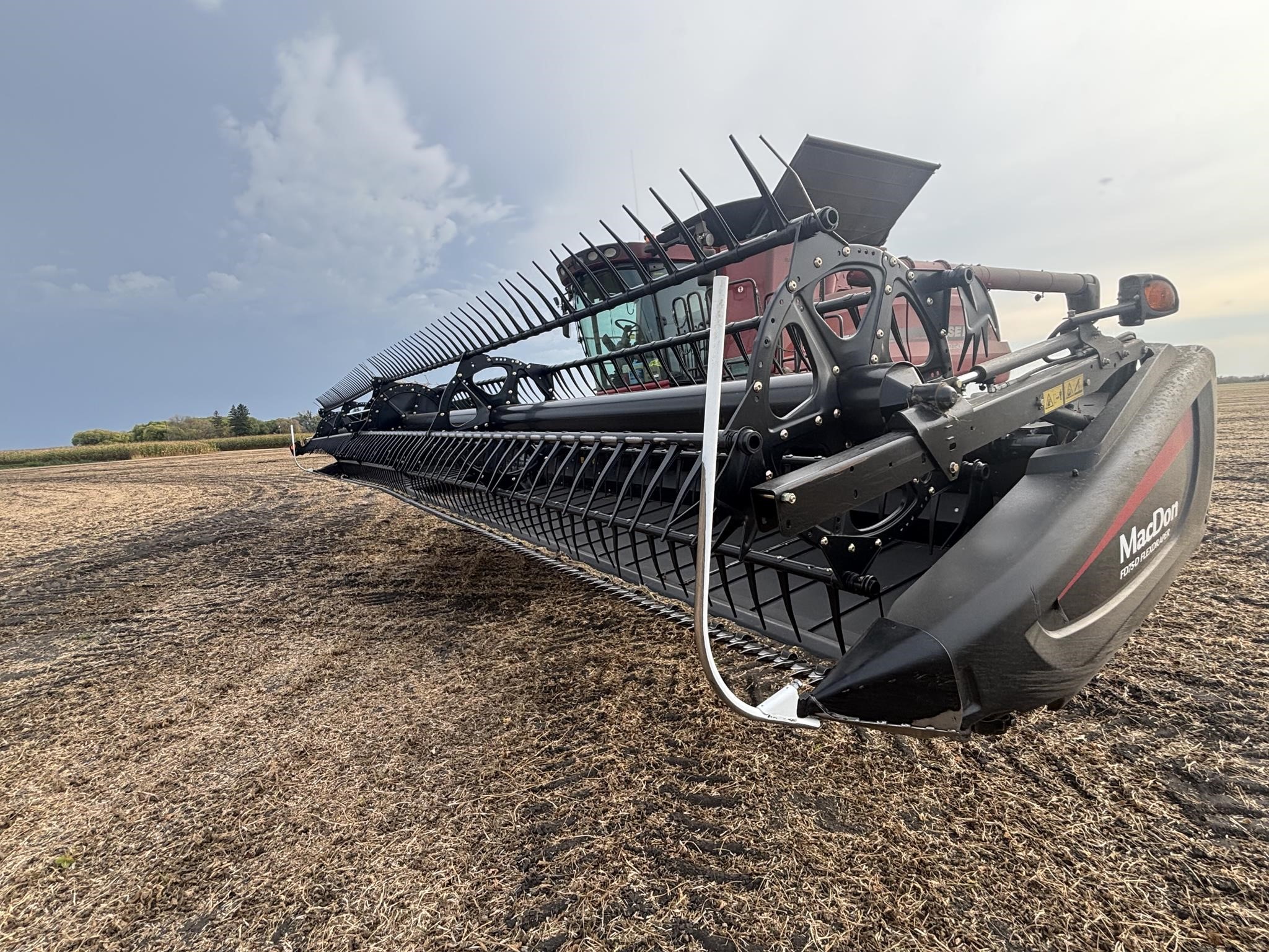 2016 MacDon FD75-40 Header Combine