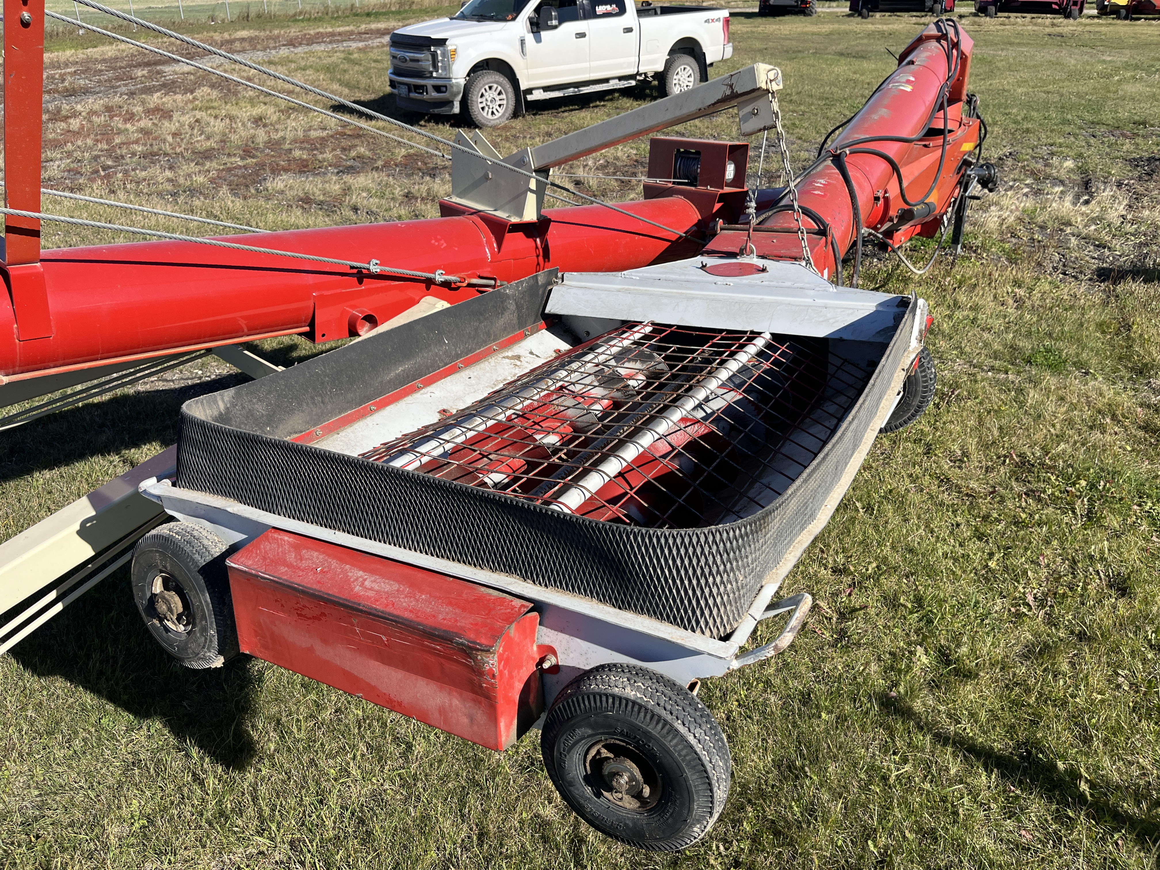 2013 Farm King Y1385 TMMR Grain Auger