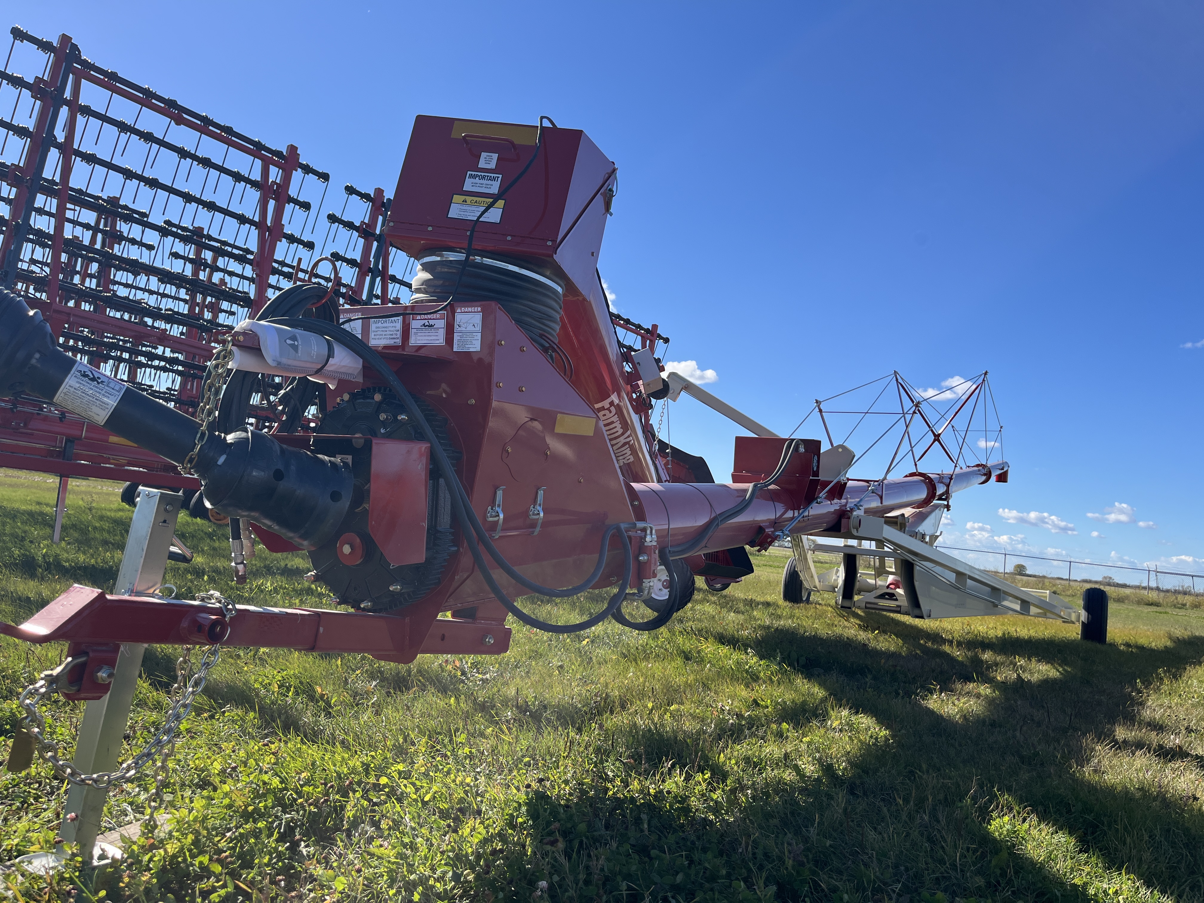 2026 Farm King Y1385TMMR1 Grain Auger