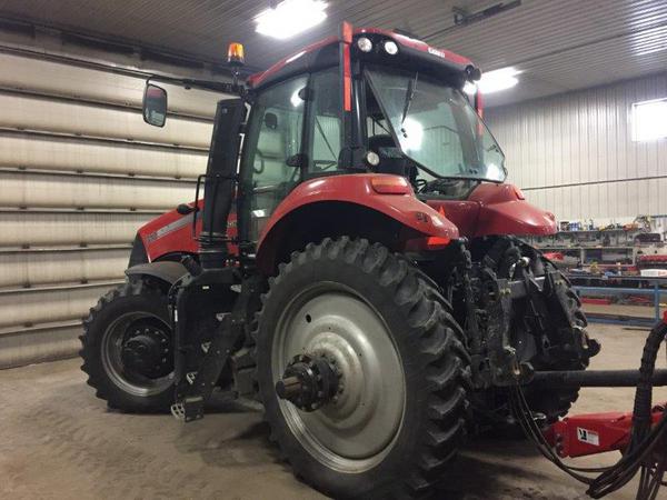 2019 Case MAG310 Tractor