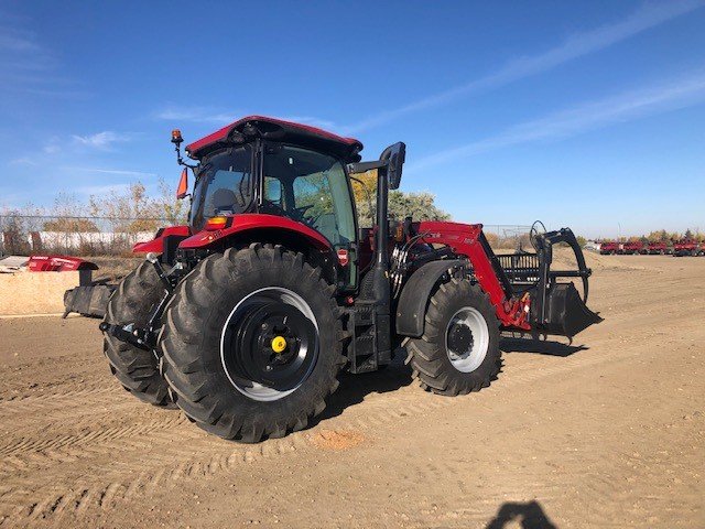 2022 Case MAX135 Tractor