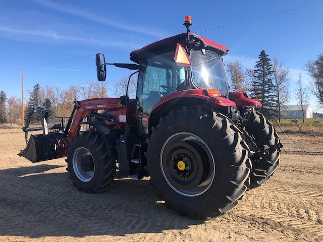 2022 Case MAX135 Tractor