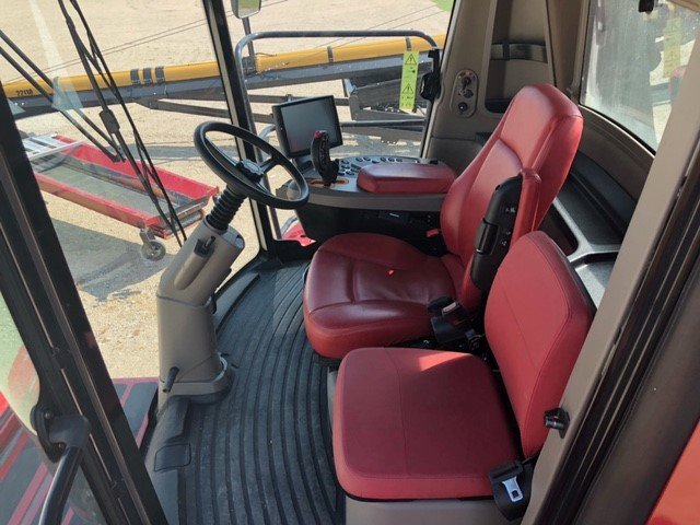 2018 Case 8240 Combine
