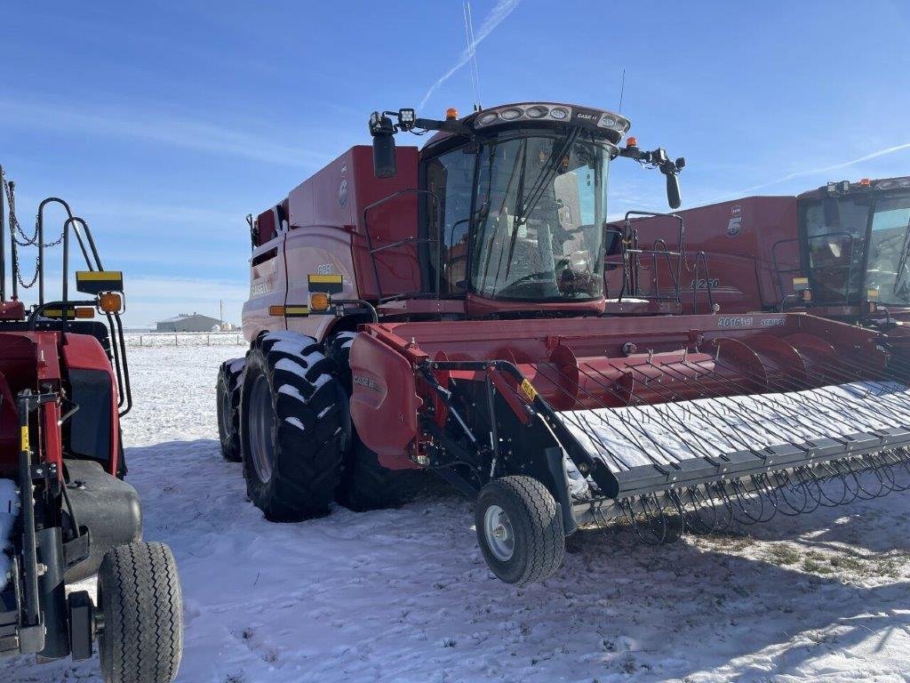 2023 Case 8250 Combine