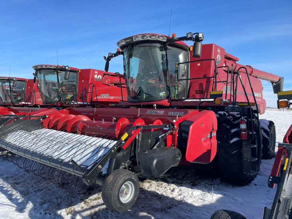 2023 Case 8250 Combine