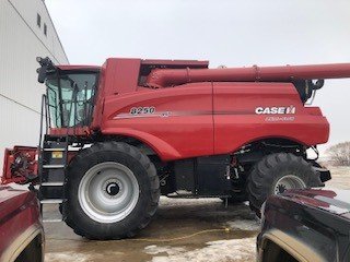 2021 Case 8250 Combine