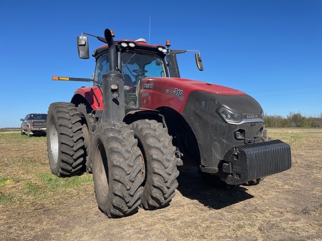 2021 Case MAG310 Tractor