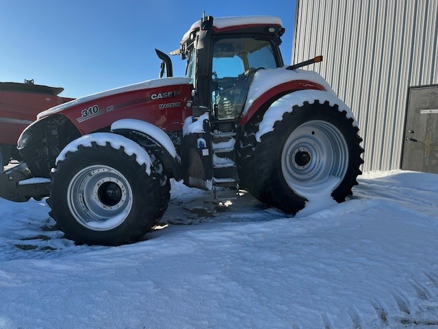 2024 Case MAG310 Tractor