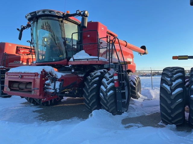 2024 Case 8250 Combine