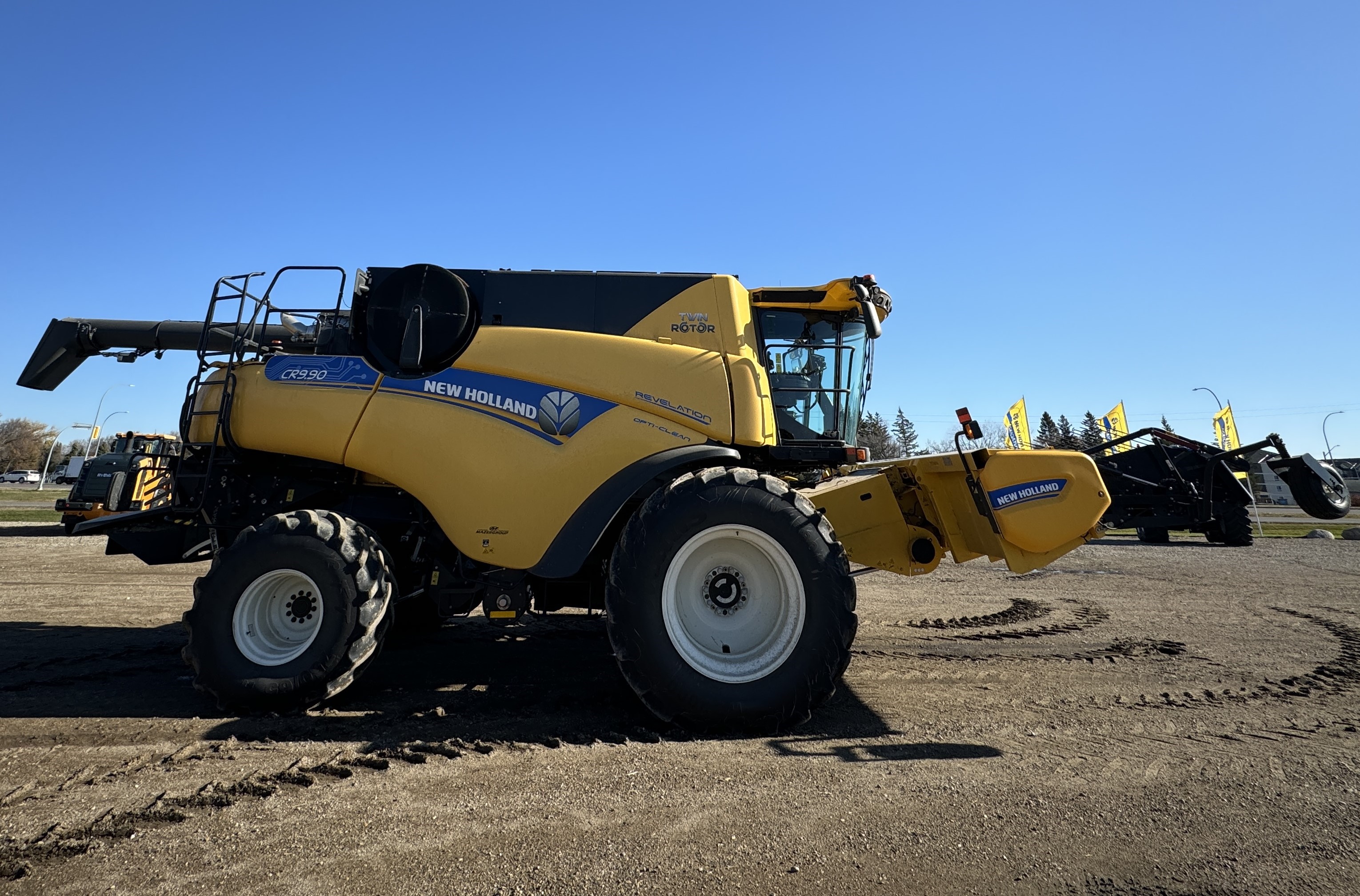 2022 New Holland CR9.90Z Combine