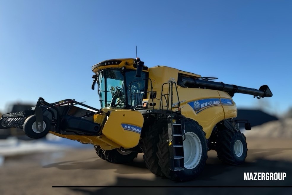 2022 New Holland CR9.90Z Combine