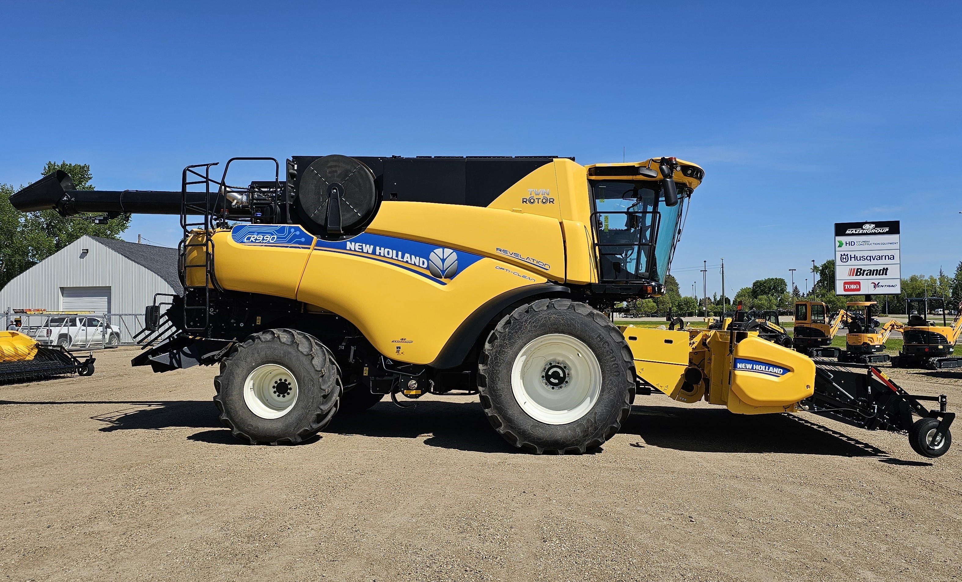 2022 New Holland CR9.90Z Combine