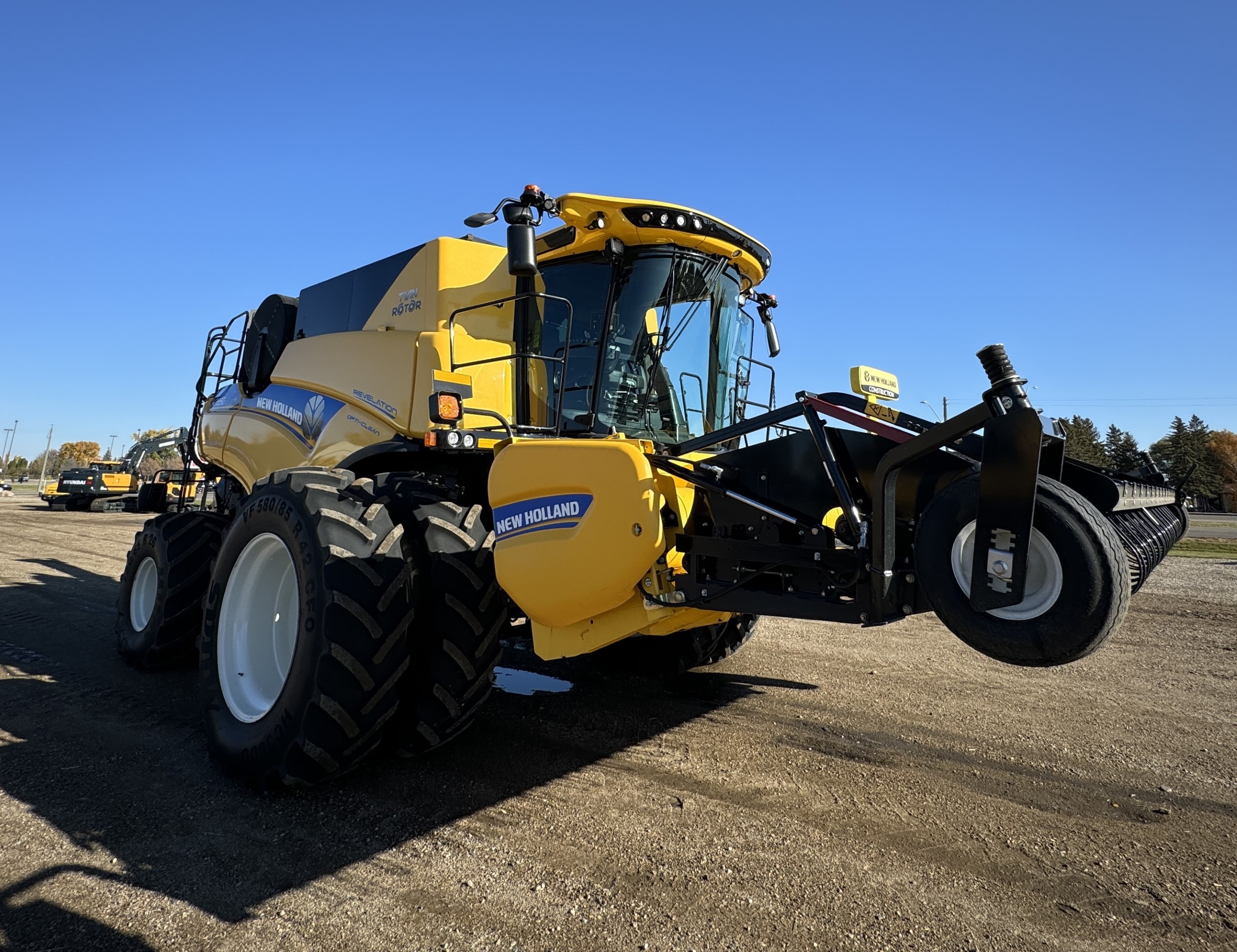 2022 New Holland CR9.90Z Combine