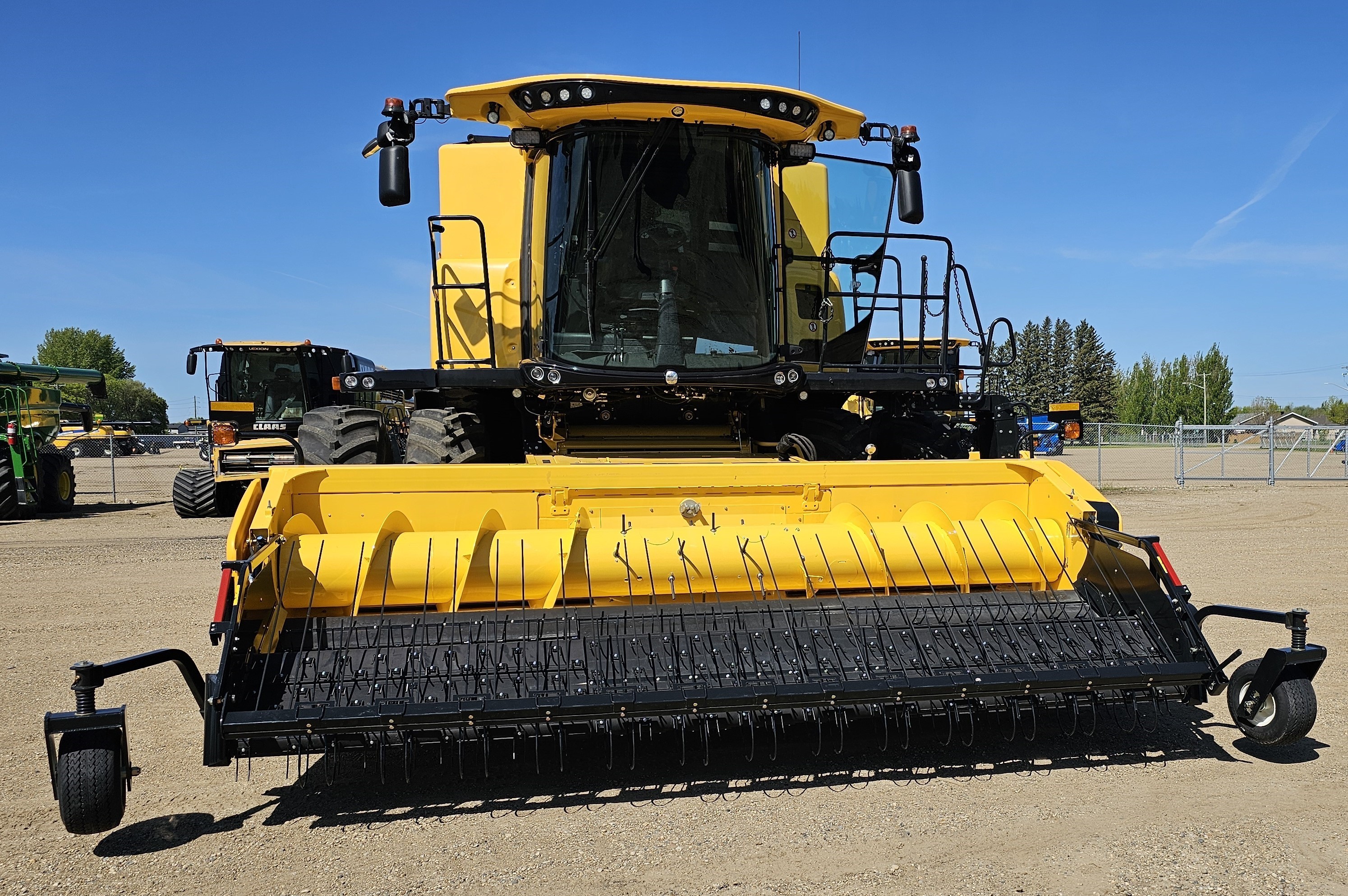 2022 New Holland CR9.90Z Combine