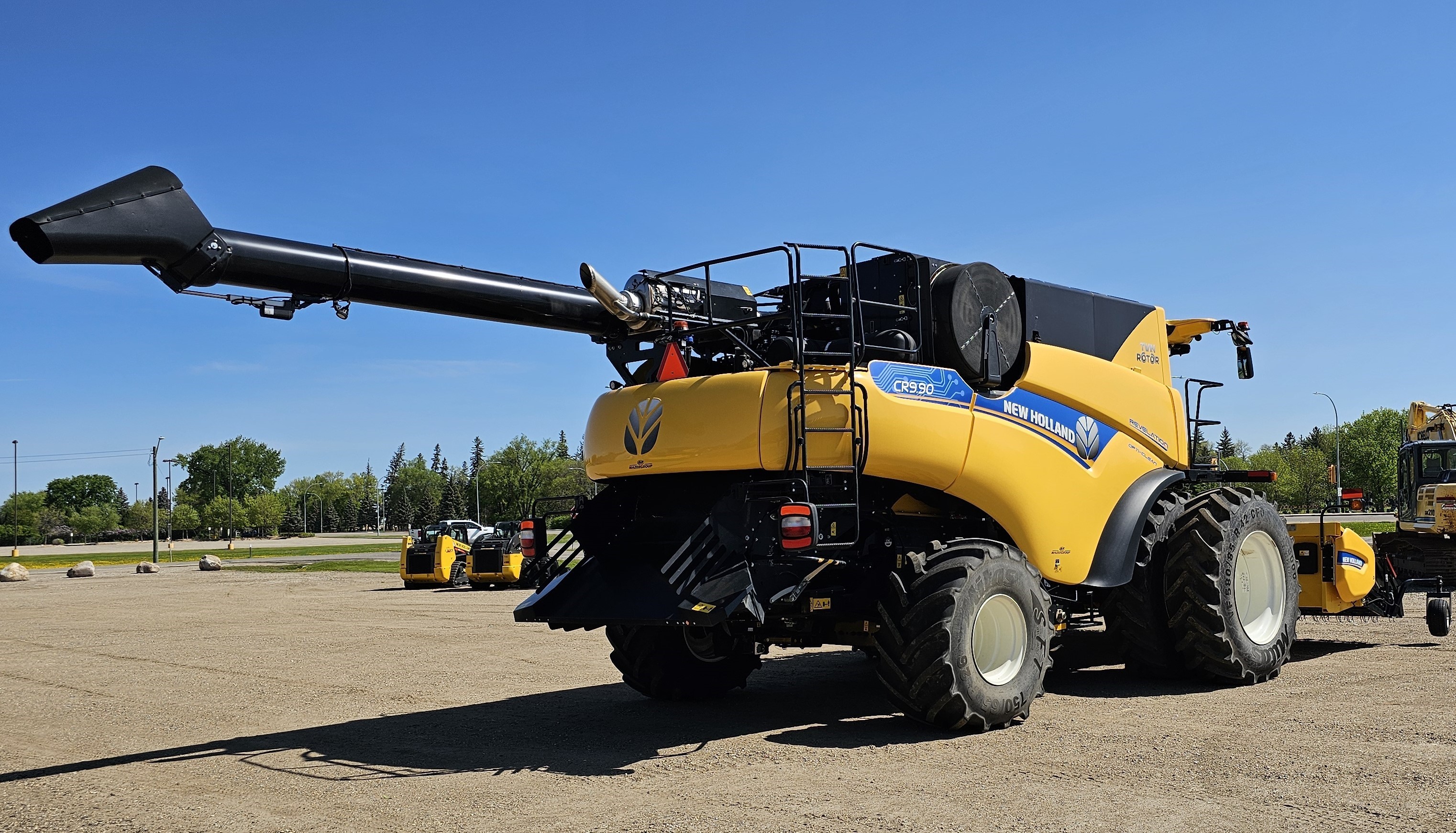 2022 New Holland CR9.90Z Combine