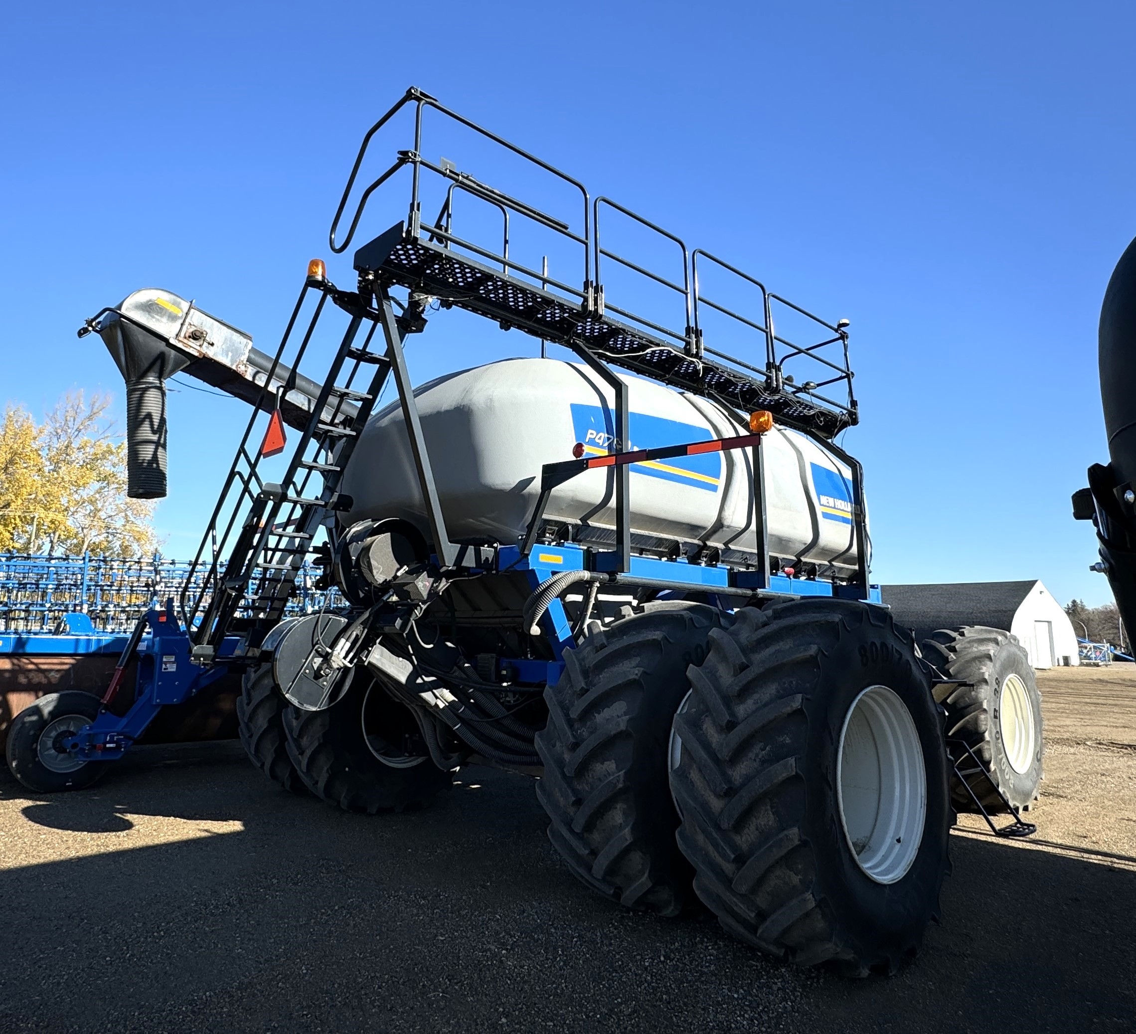 2016 New Holland P4760 Air Tank/Cart