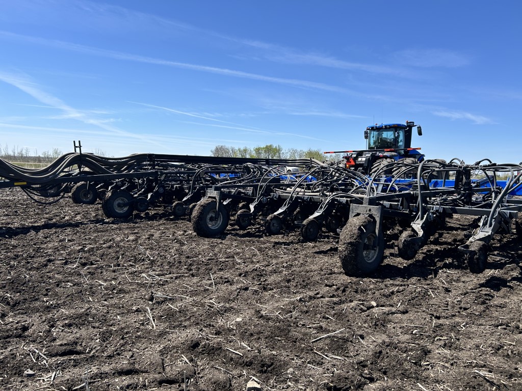 2022 New Holland P2075 Air Drill