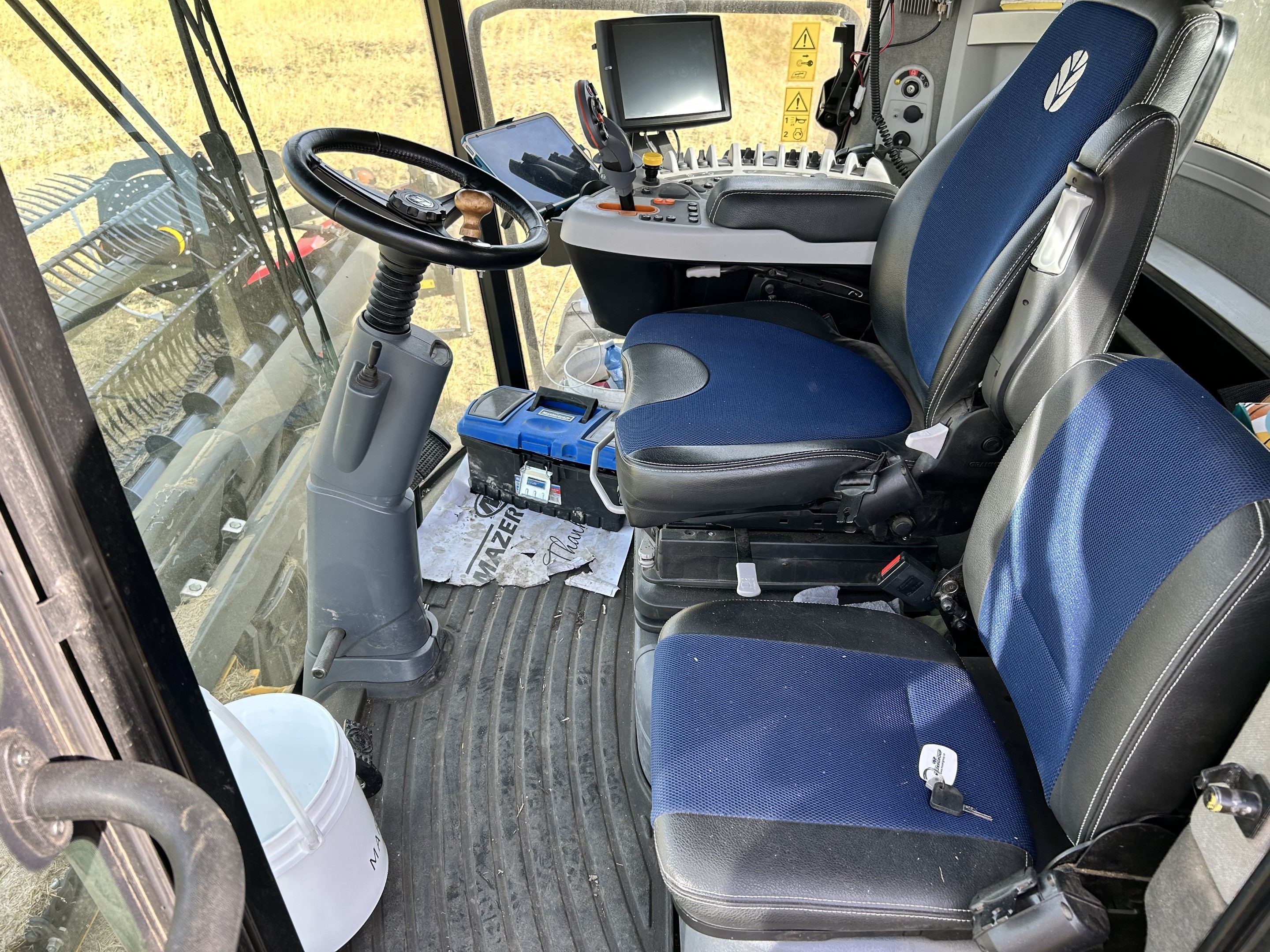 2019 New Holland CX8.90 Combine