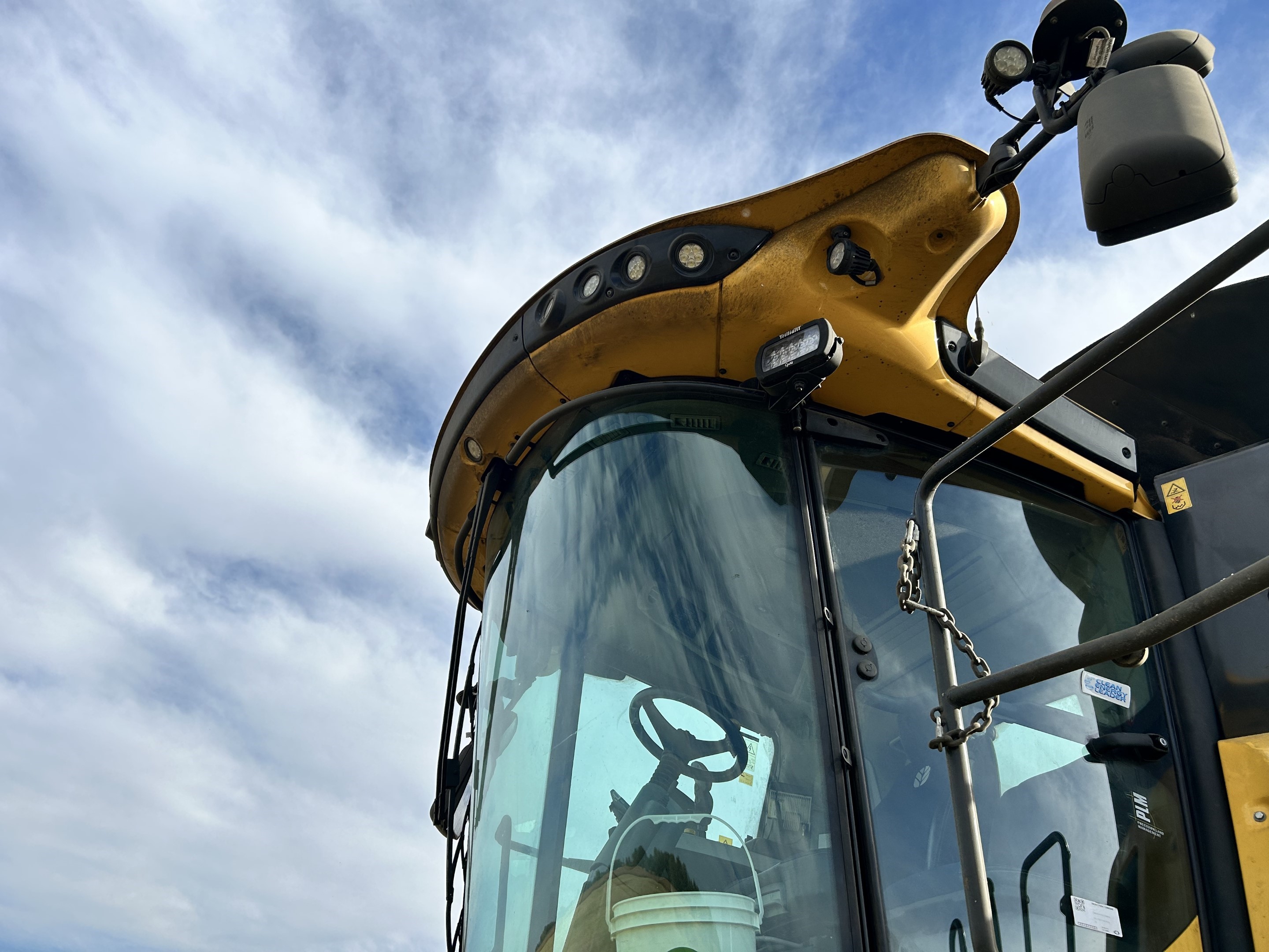 2019 New Holland CX8.90 Combine