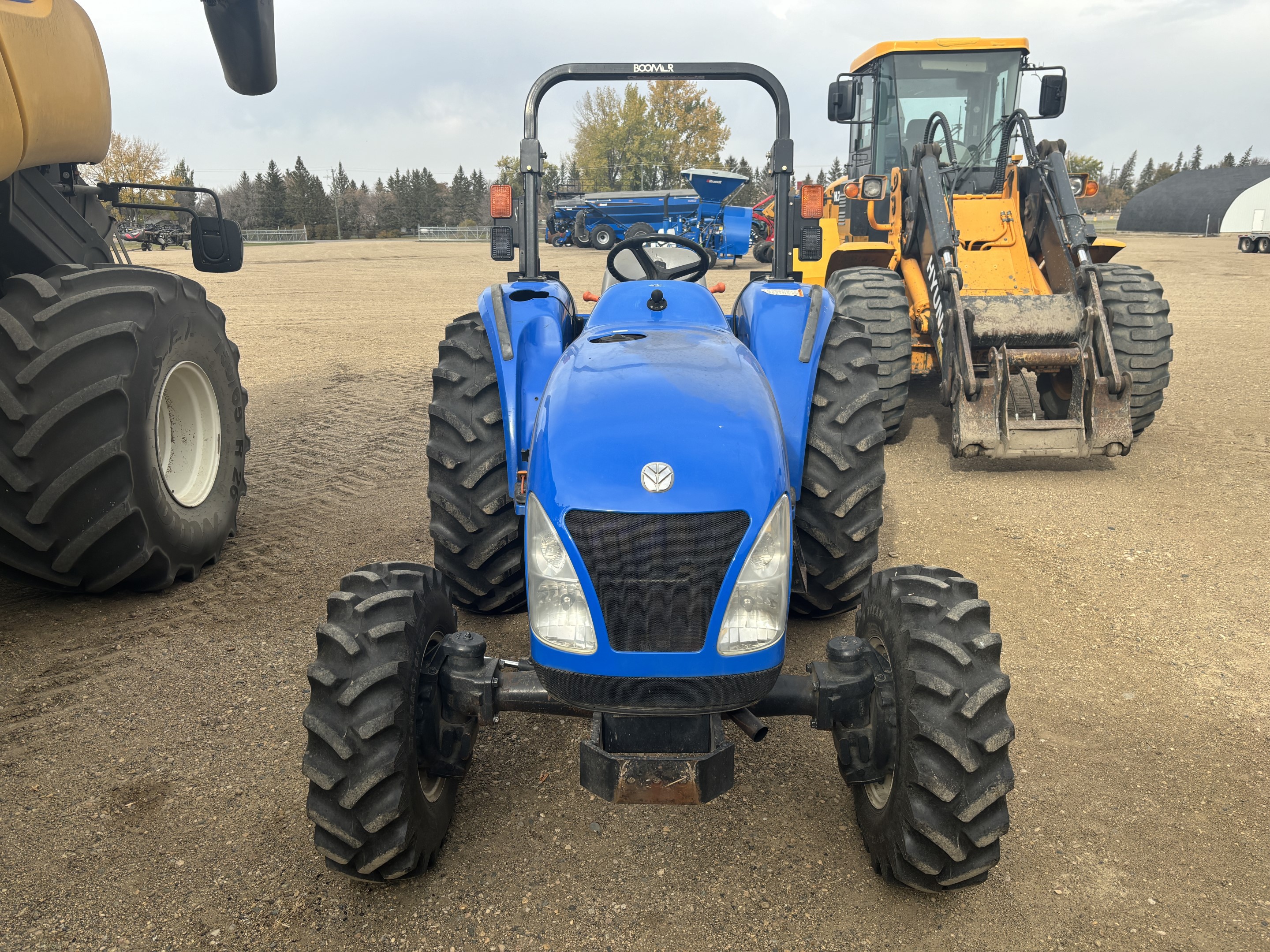 2010 New Holland BOOMER 4055 Tractor