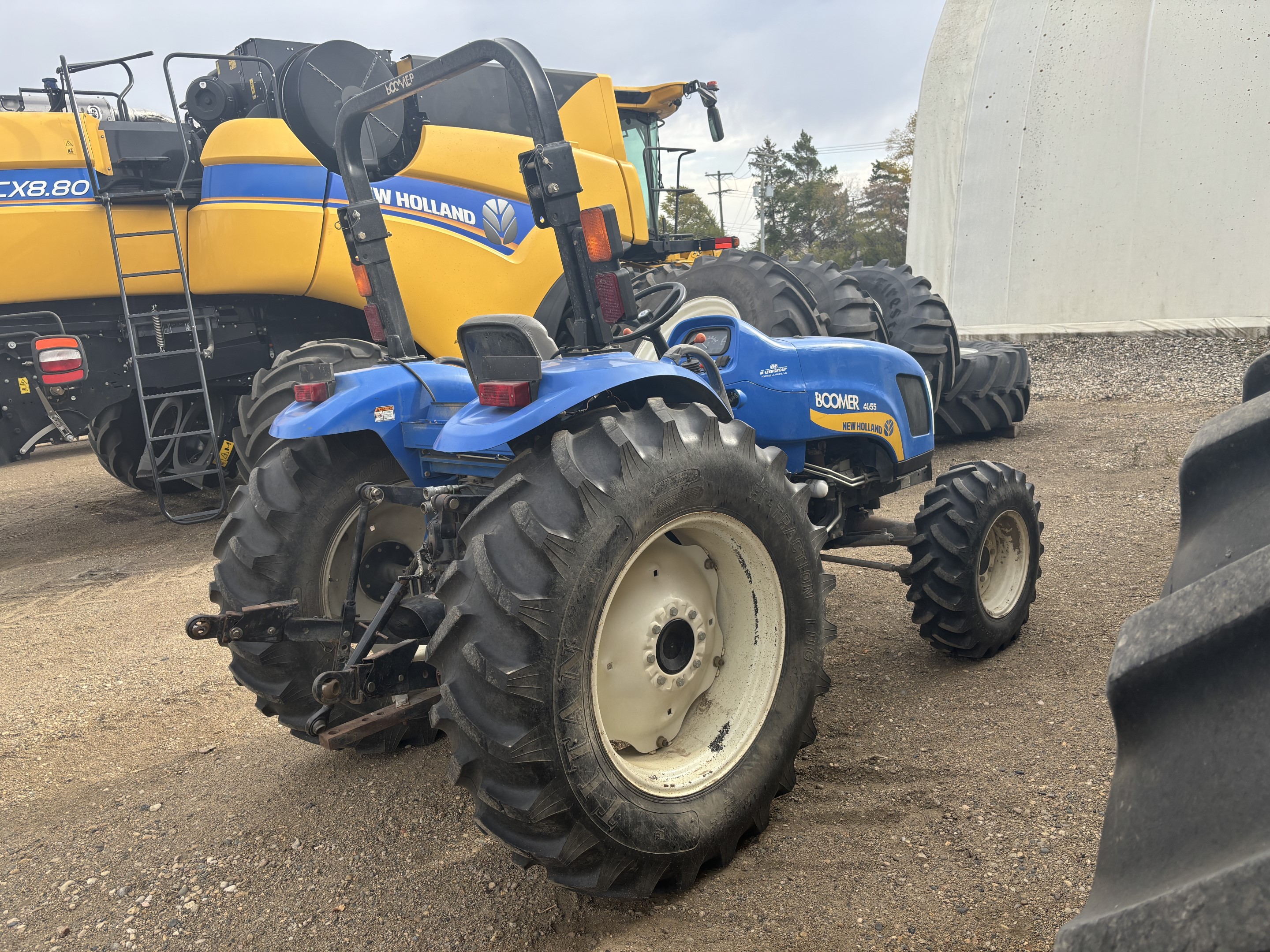 2010 New Holland BOOMER 4055 Tractor