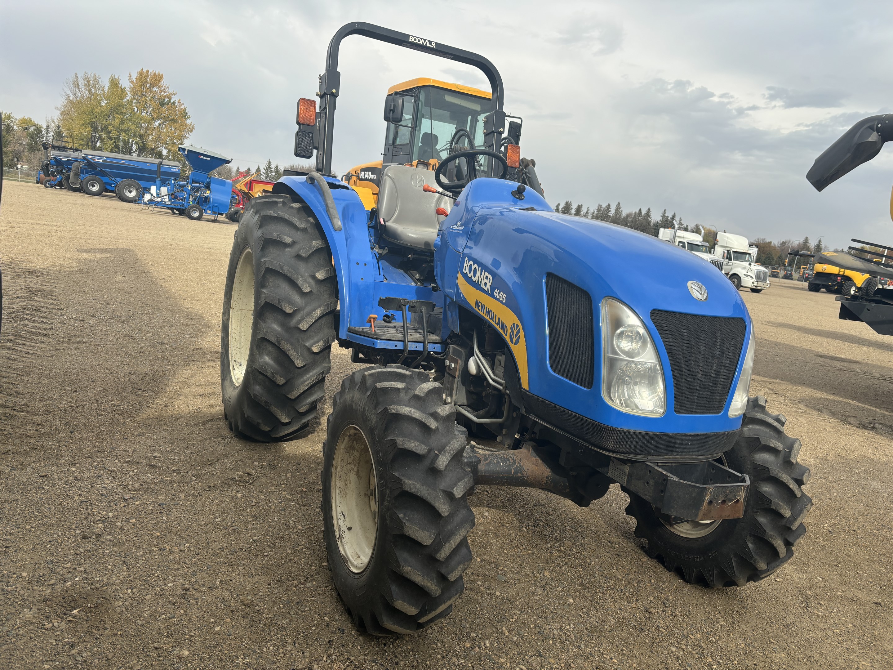 2010 New Holland BOOMER 4055 Tractor