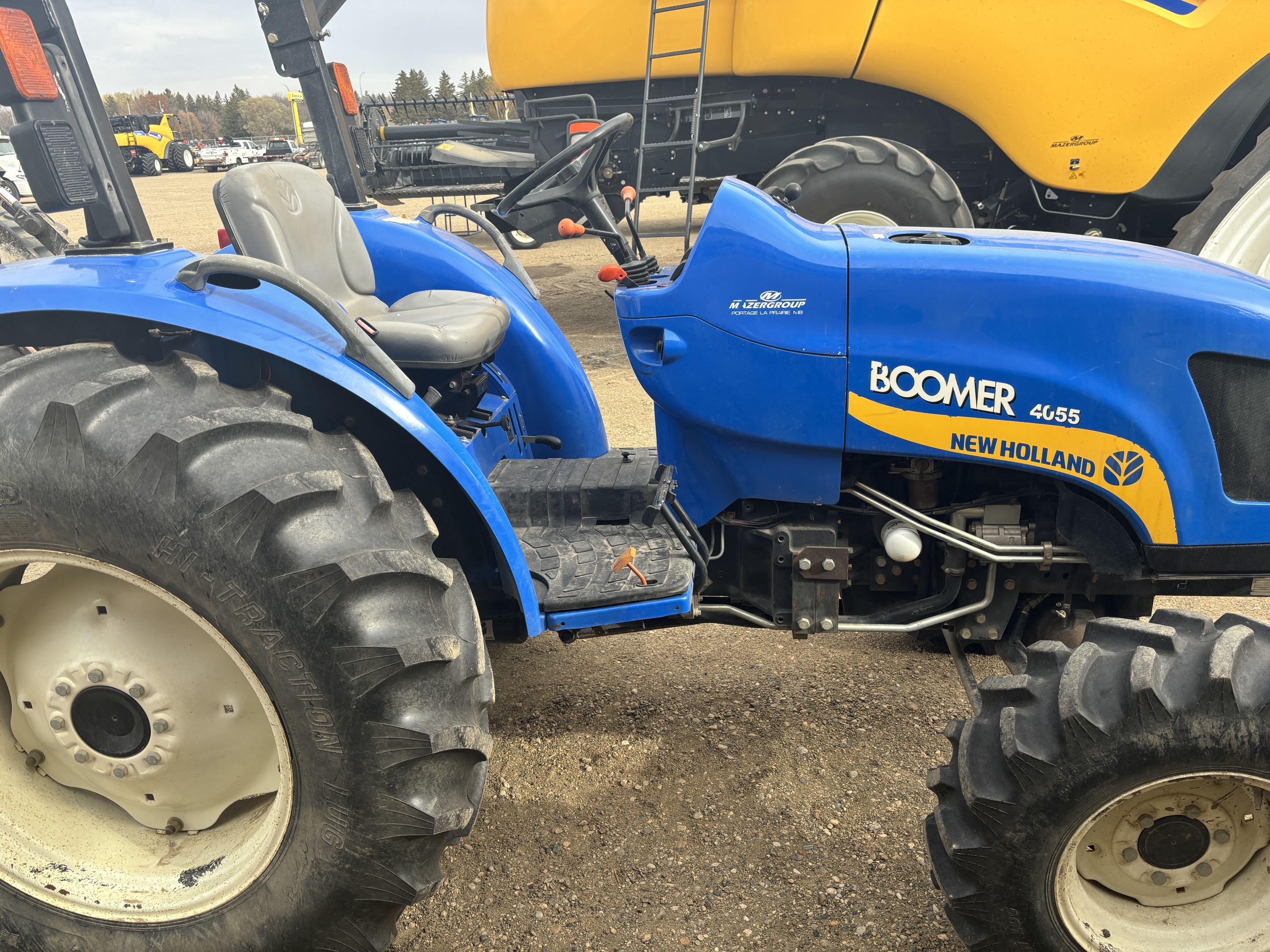 2010 New Holland BOOMER 4055 Tractor