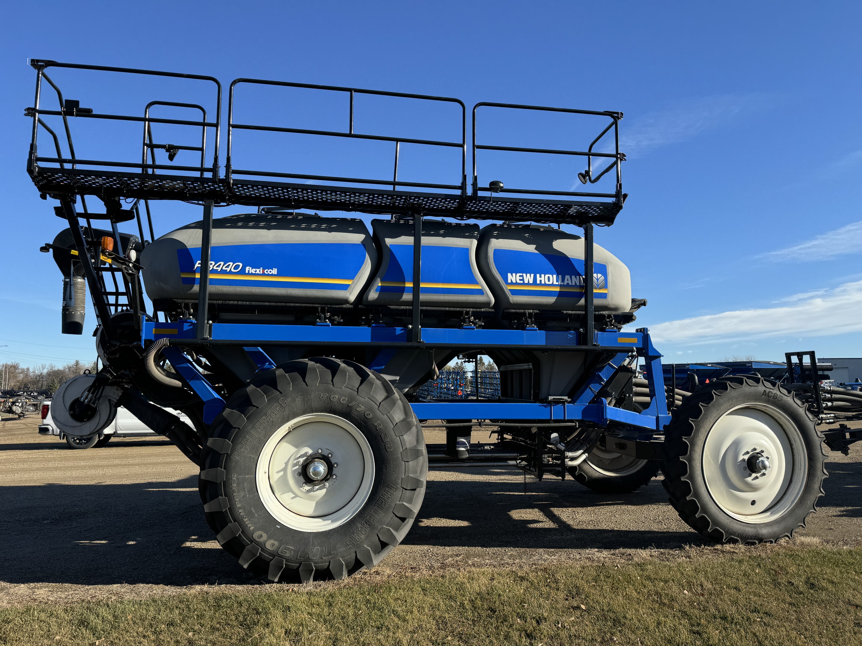 2022 New Holland P3440 Air Tank/Cart