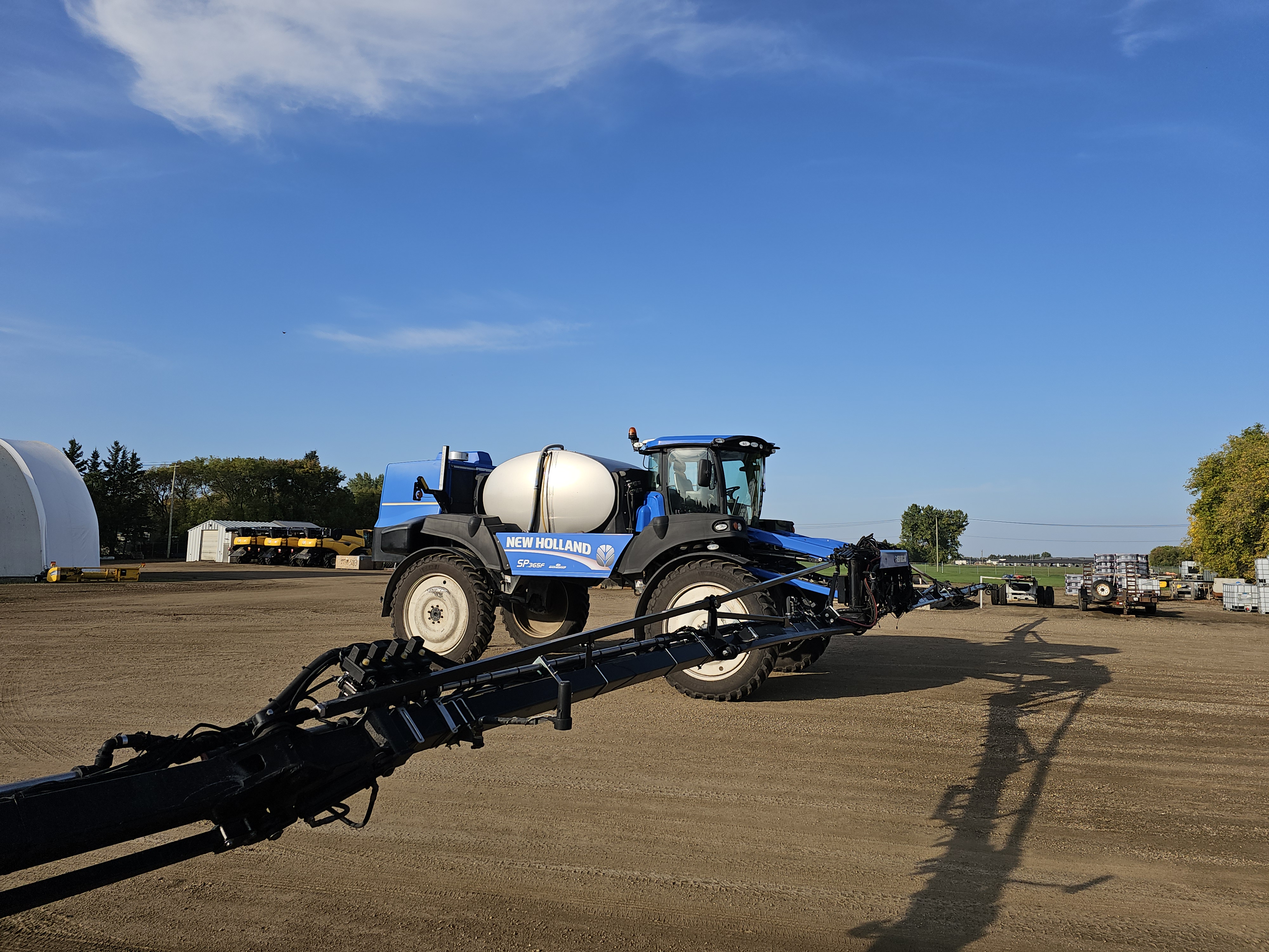 2014 New Holland SP.365F Sprayer/High Clearance