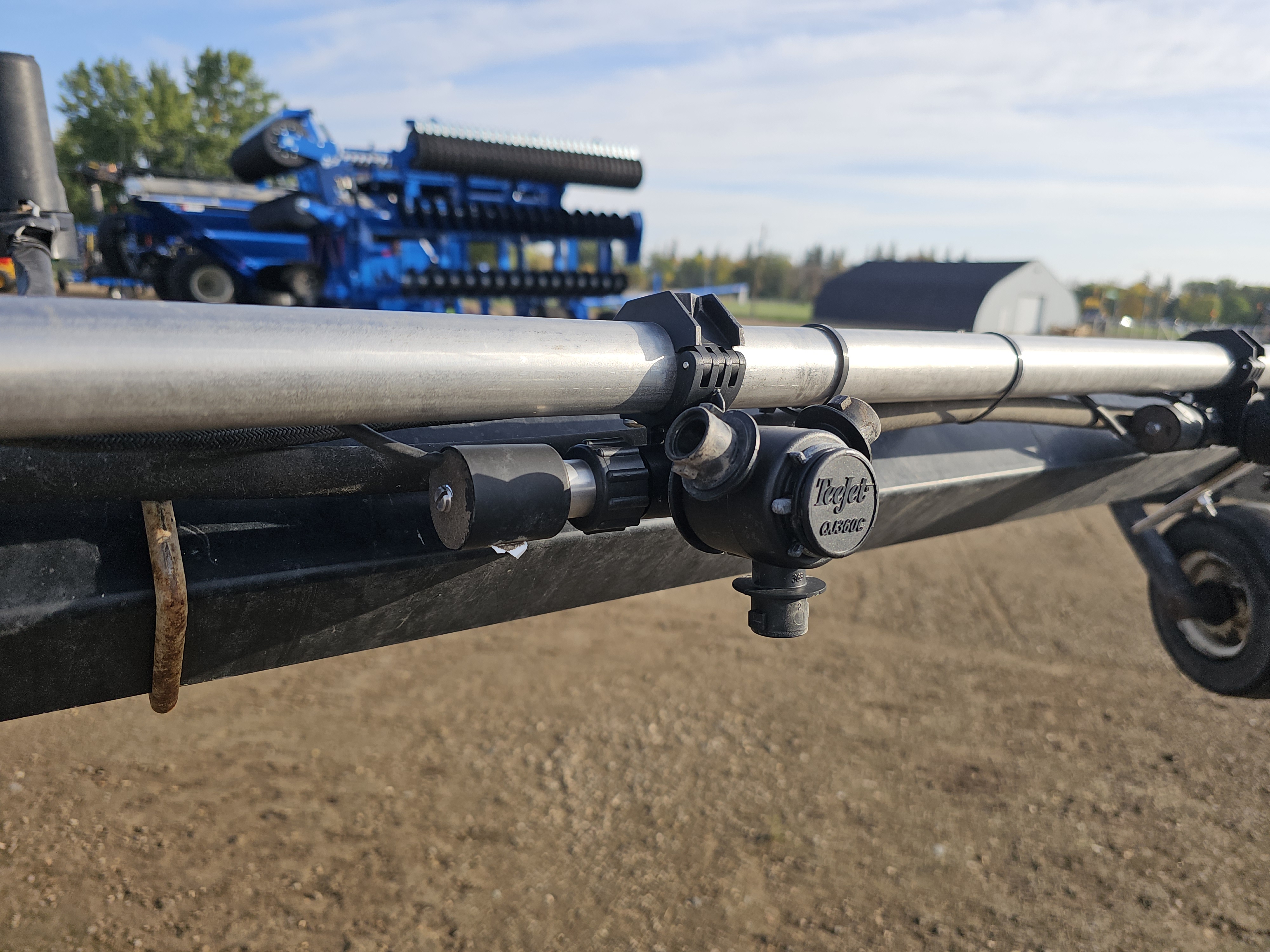 2014 New Holland SP.365F Sprayer/High Clearance