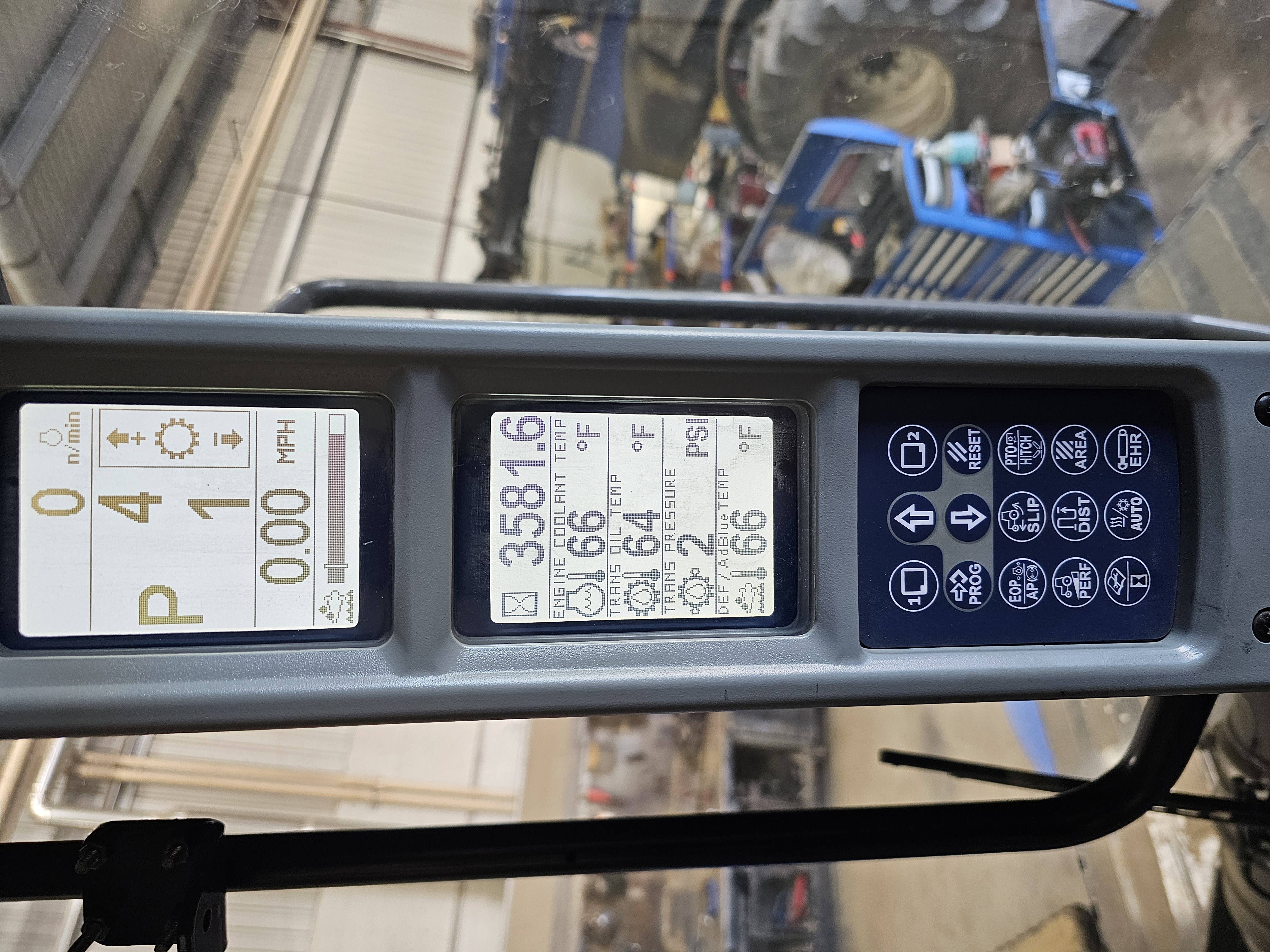 2014 New Holland T9.600 Tractor Rubber Track