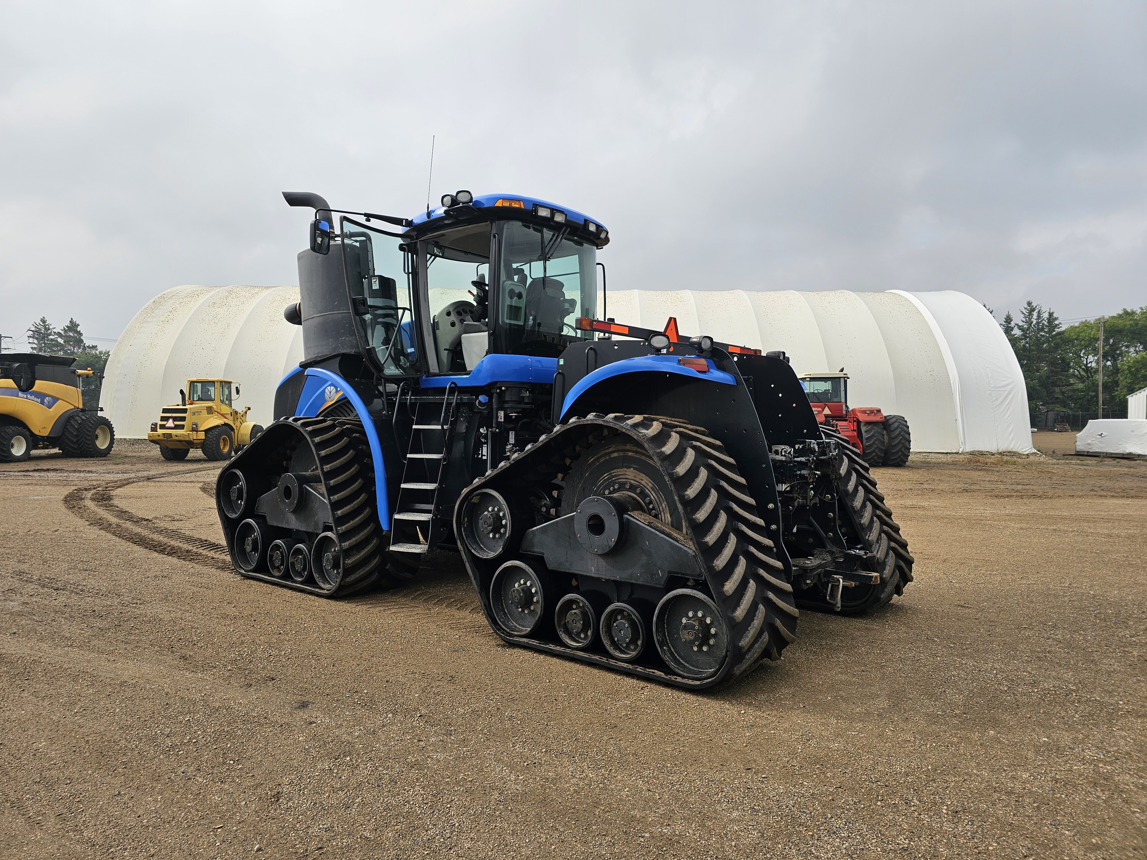 2014 New Holland T9.600 Tractor Rubber Track