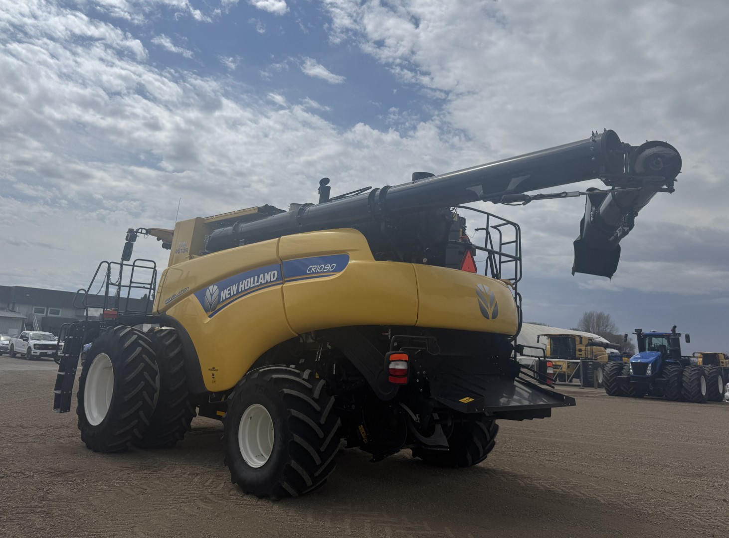 2018 New Holland CR10.90Z Combine
