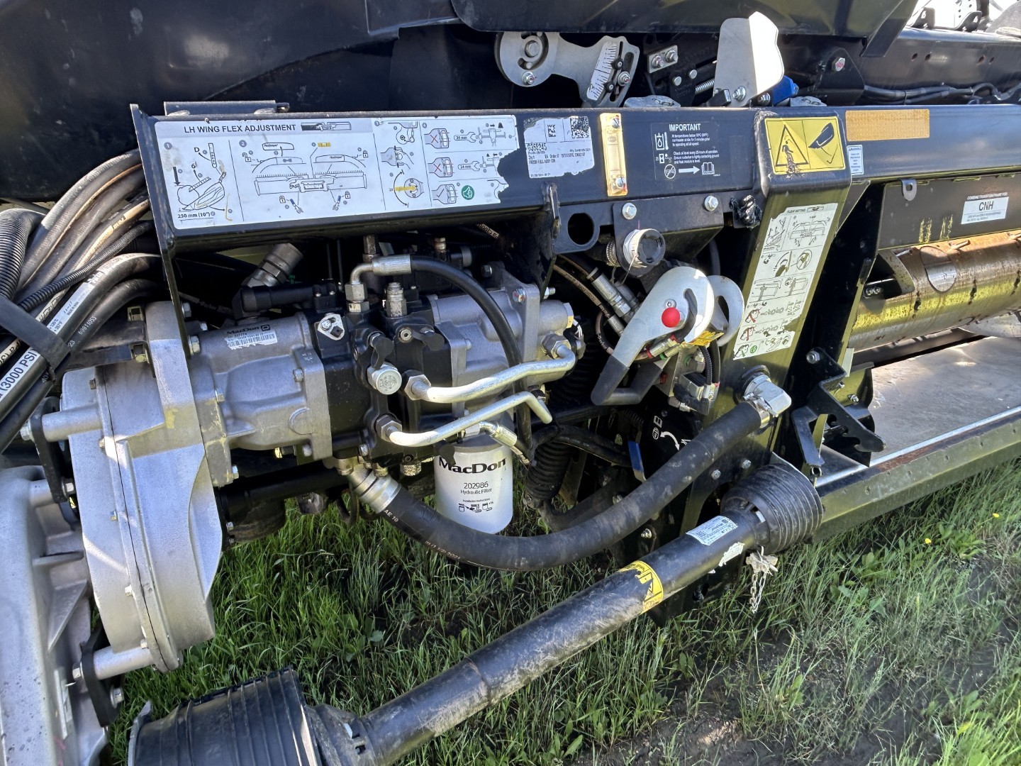2024 MacDon FD240 Header Draper Flex