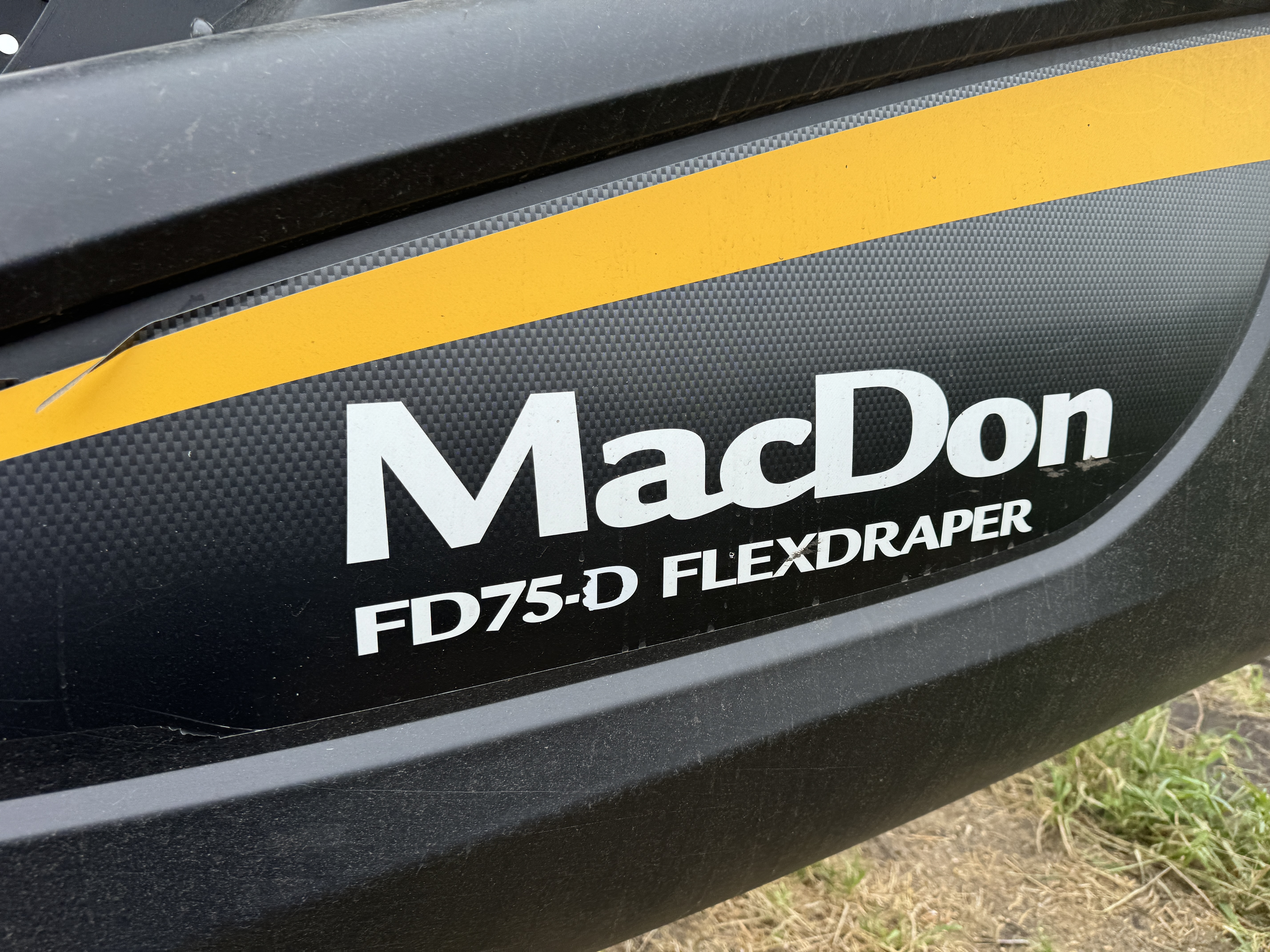 2016 MacDon FD75-40 Header Draper Flex